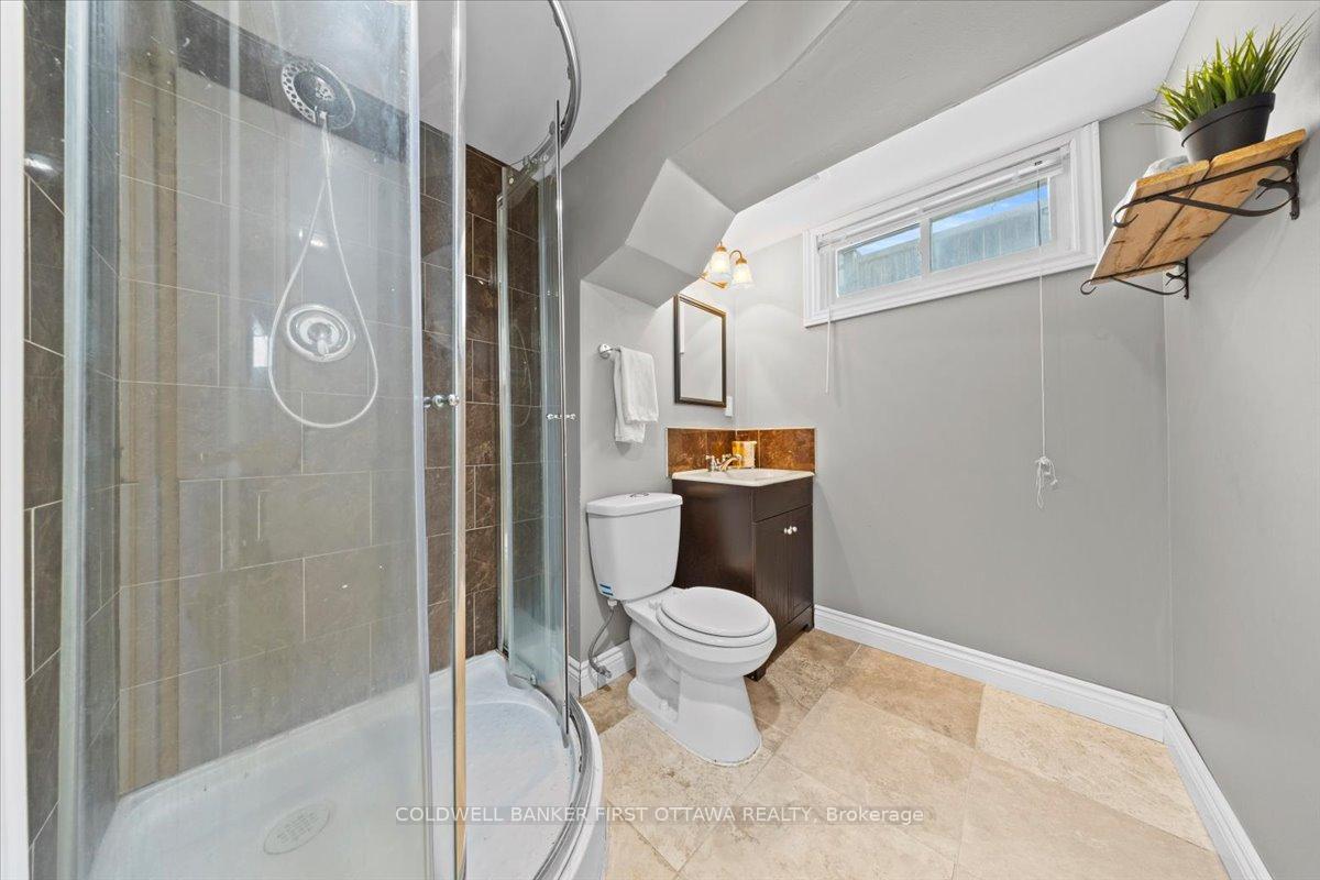 Photo 31 of 2075 Valley Drive, Ottawa, Elmvale Acres/Urbandale — HOMEH
