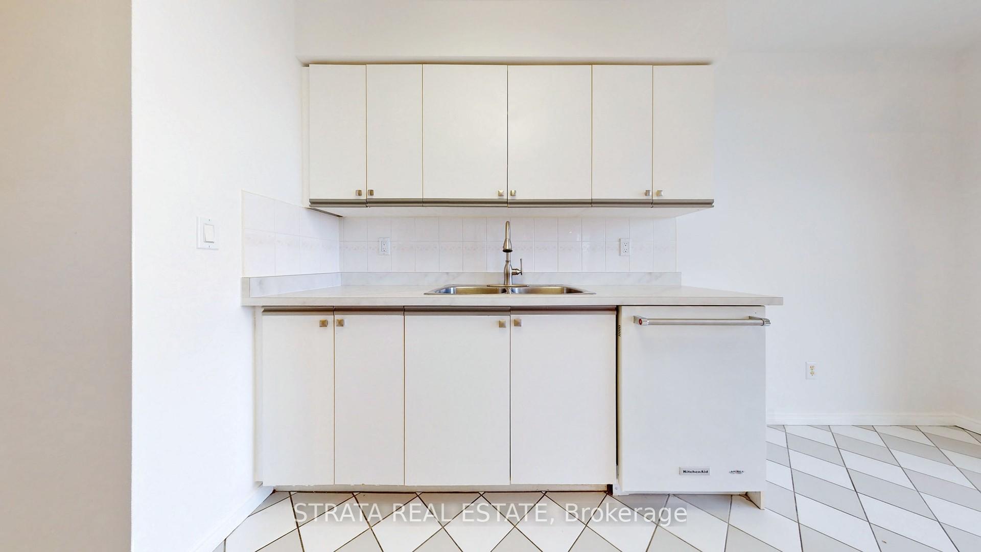 Photo 14 of Unit 609, 91 Townsgate Drive, Vaughan, Crestwood-Springfarm-Yorkhill — HOMEH