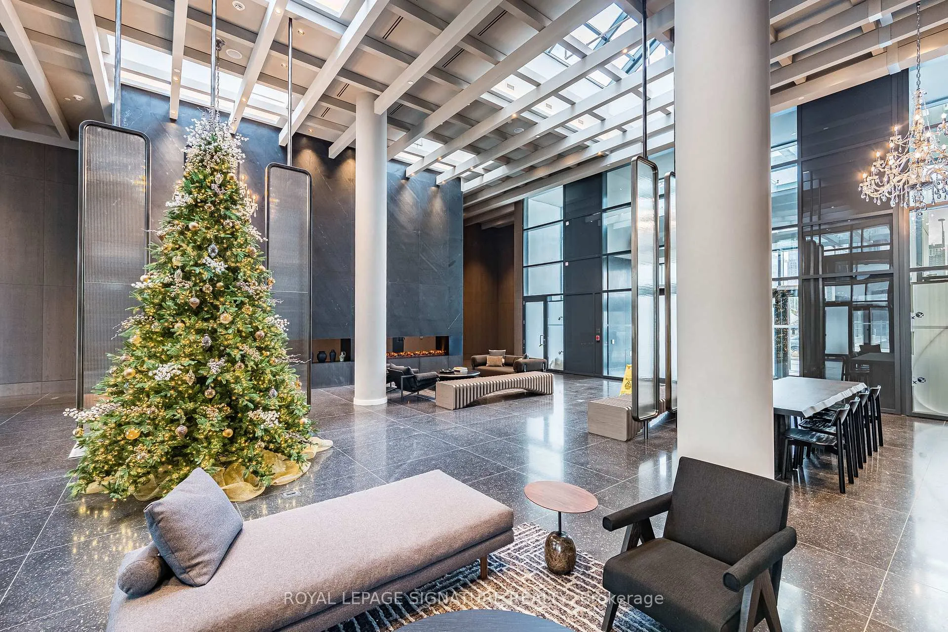 Photo 3 of Unit 3007, 8 Interchange Way, Vaughan, Vaughan Corporate Centre — HOMEH