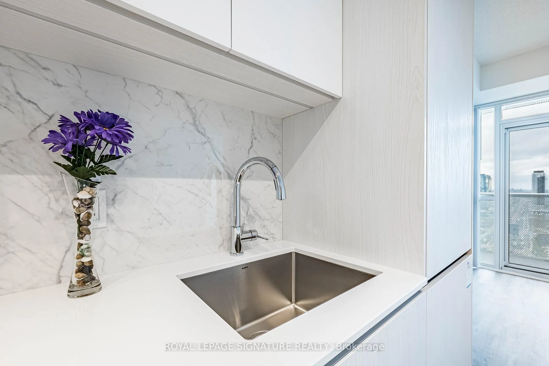 Photo 22 of Unit 3007, 8 Interchange Way, Vaughan, Vaughan Corporate Centre — HOMEH