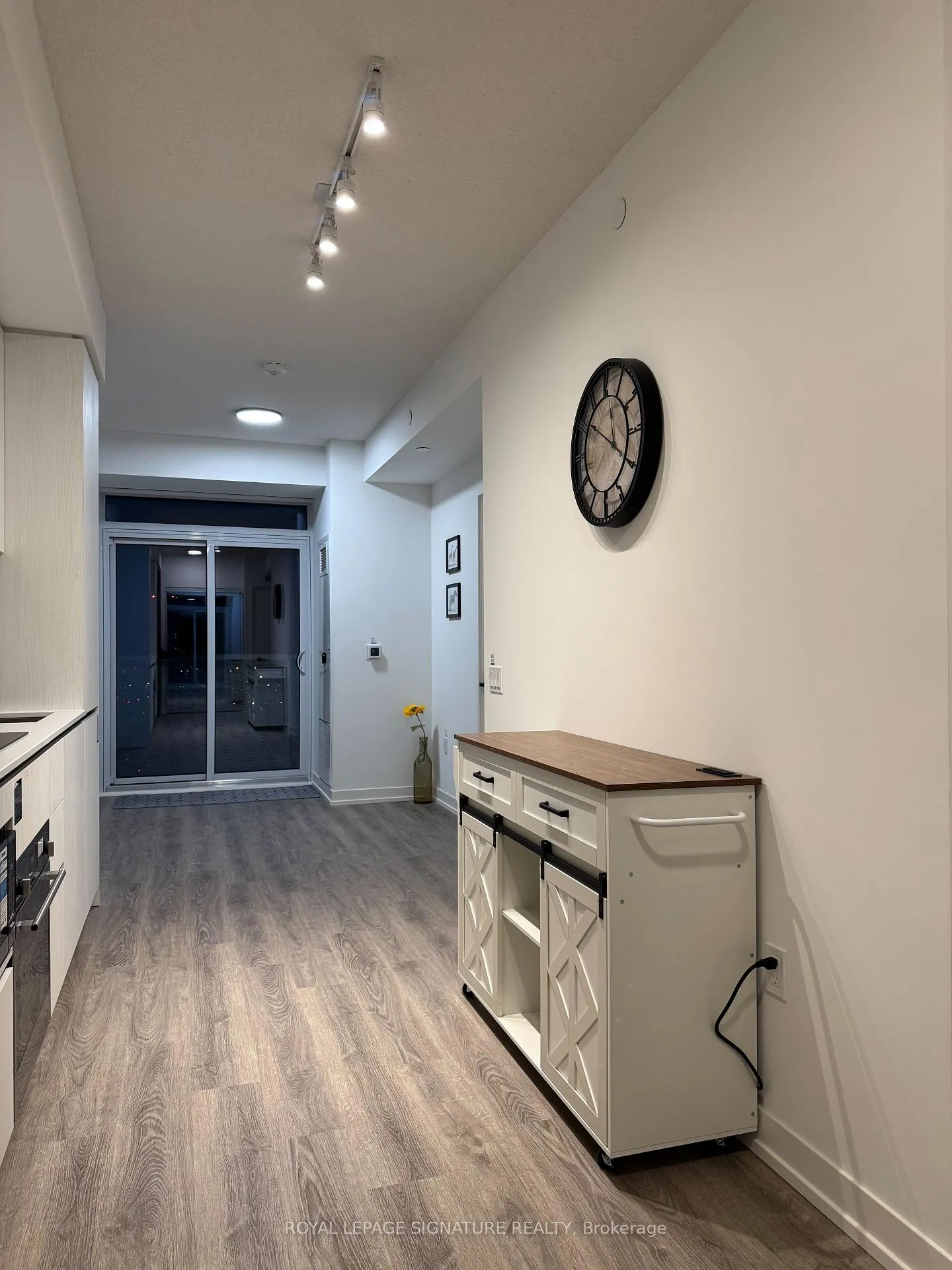 Photo 24 of Unit 3007, 8 Interchange Way, Vaughan, Vaughan Corporate Centre — HOMEH