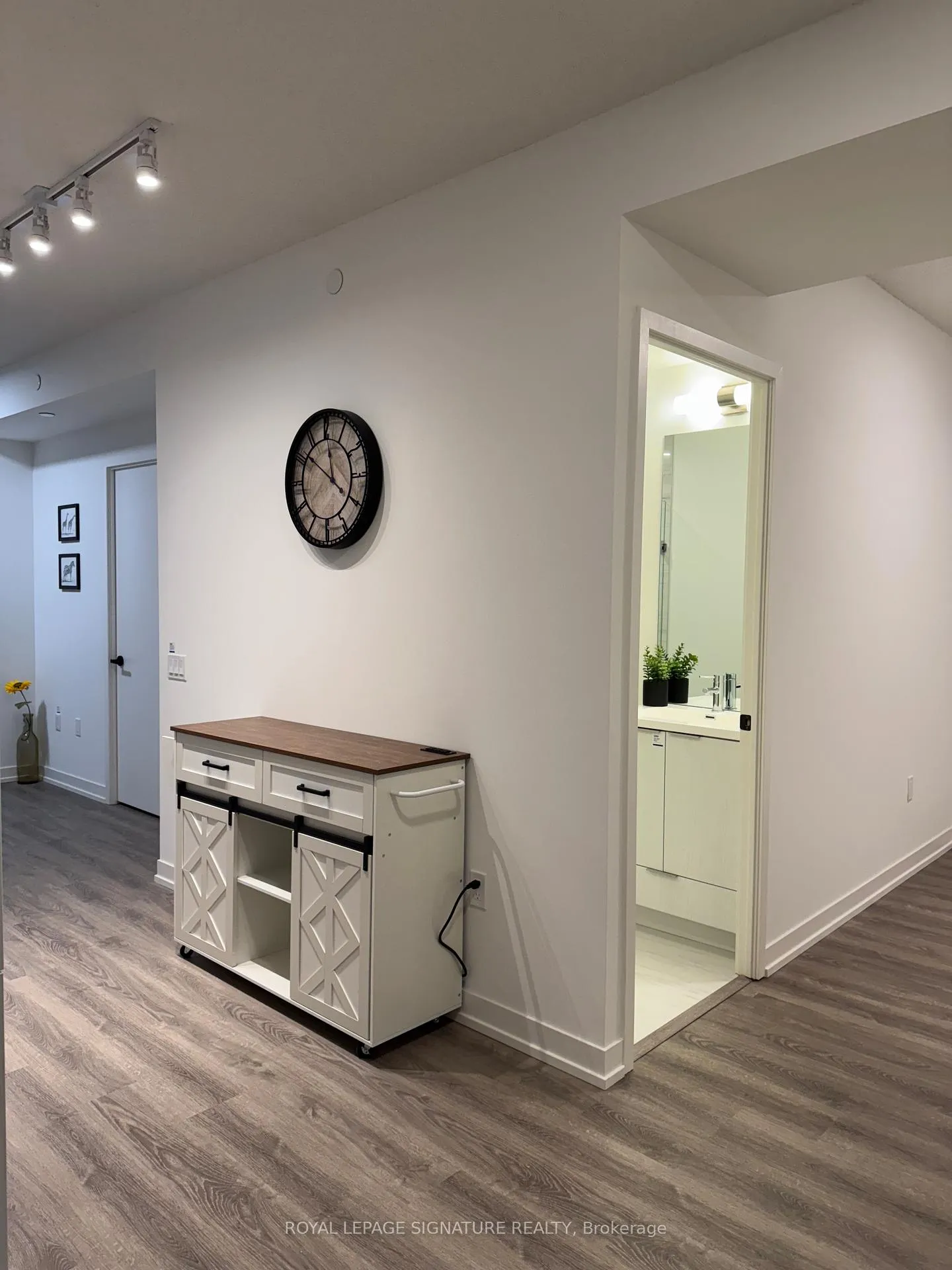 Photo 26 of Unit 3007, 8 Interchange Way, Vaughan, Vaughan Corporate Centre — HOMEH