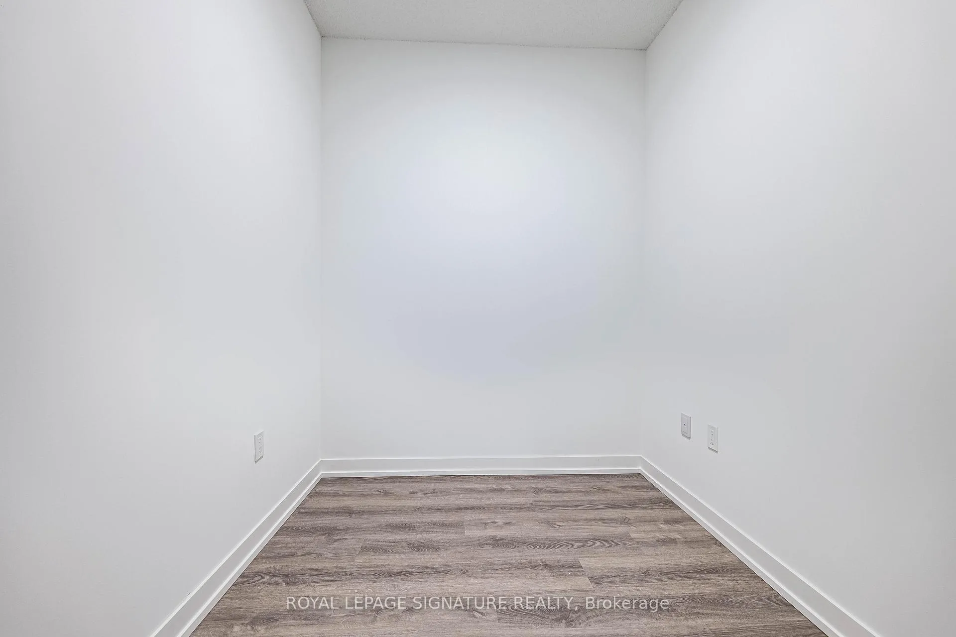 Photo 29 of Unit 3007, 8 Interchange Way, Vaughan, Vaughan Corporate Centre — HOMEH