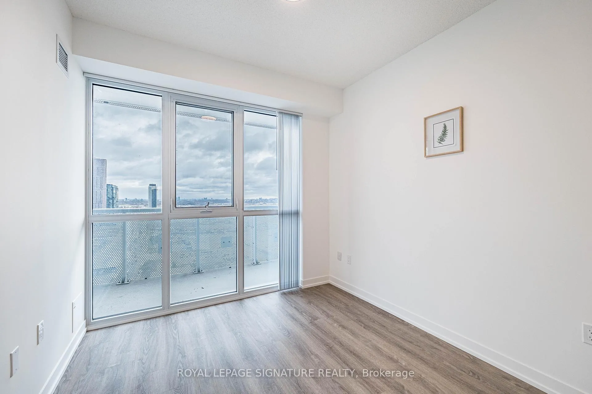 Photo 33 of Unit 3007, 8 Interchange Way, Vaughan, Vaughan Corporate Centre — HOMEH