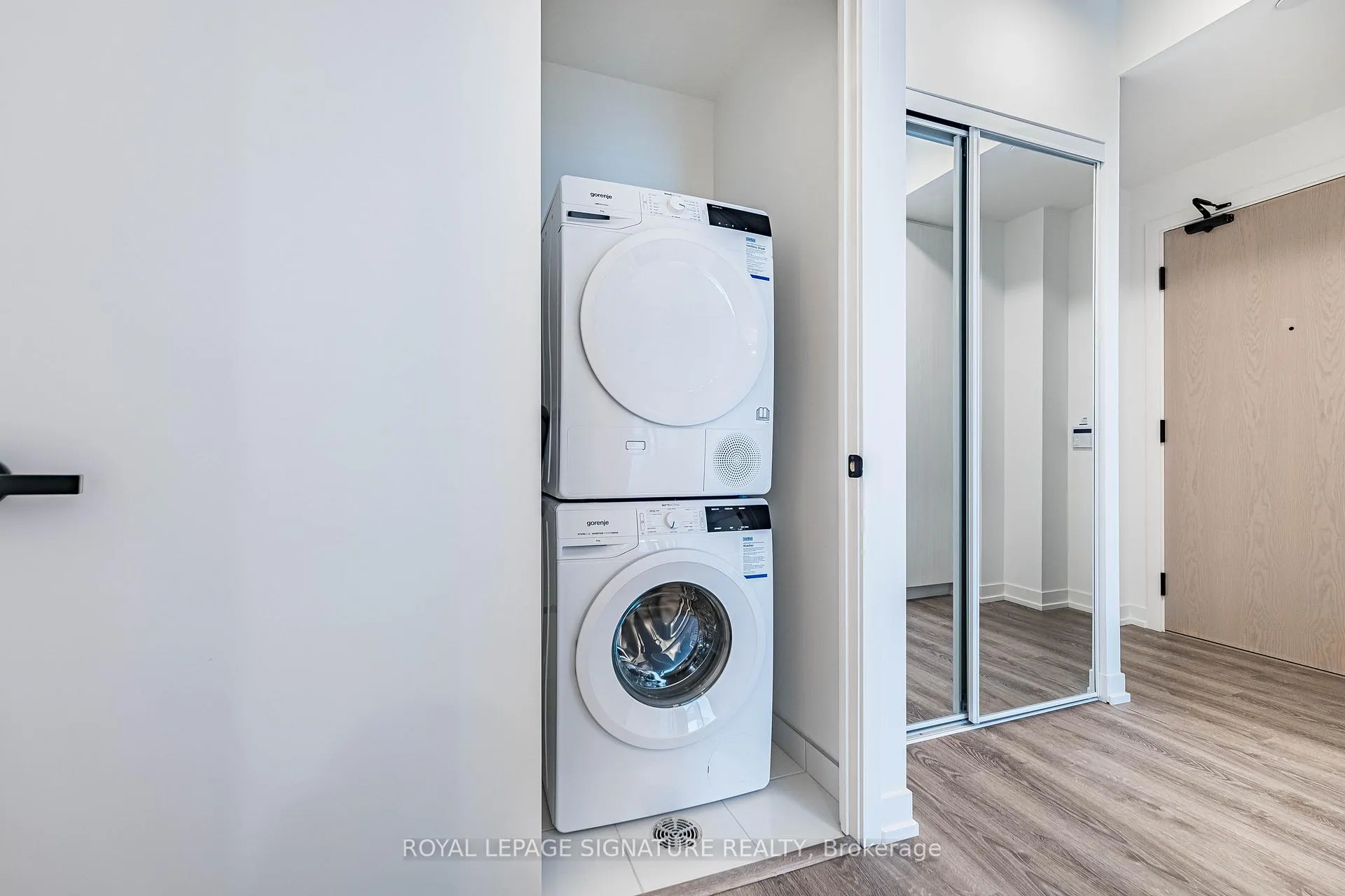 Photo 40 of Unit 3007, 8 Interchange Way, Vaughan, Vaughan Corporate Centre — HOMEH