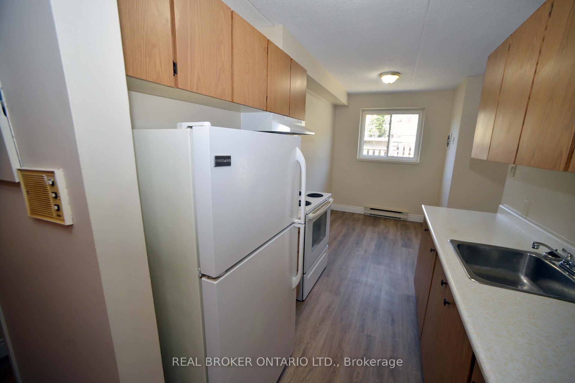 Photo 3 of Unit Apt 5, 15 Wellington Rd 124, Erin — HOMEH