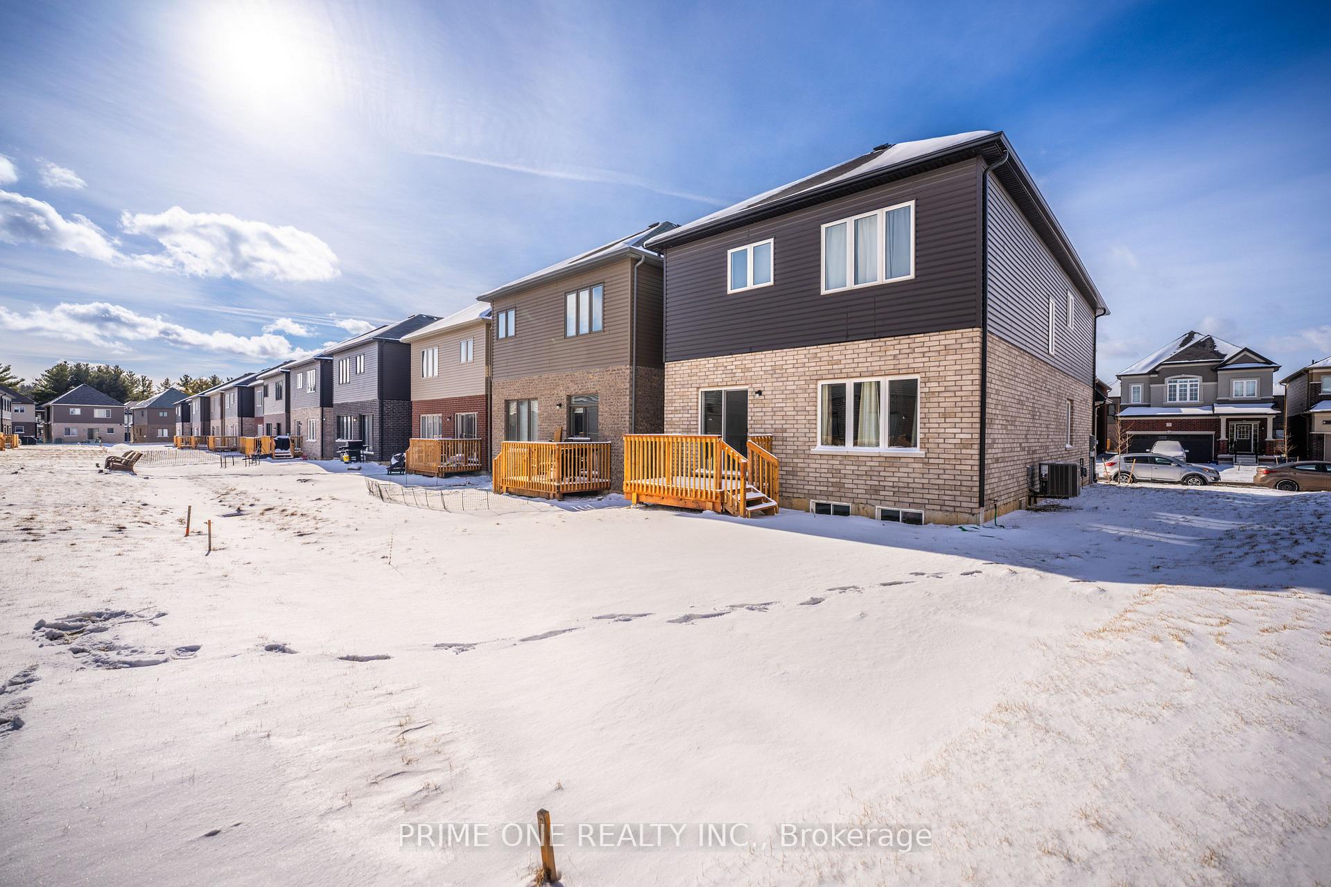 Photo 20 of 4 Tooker Drive, Brant, Brantford Twp — HOMEH