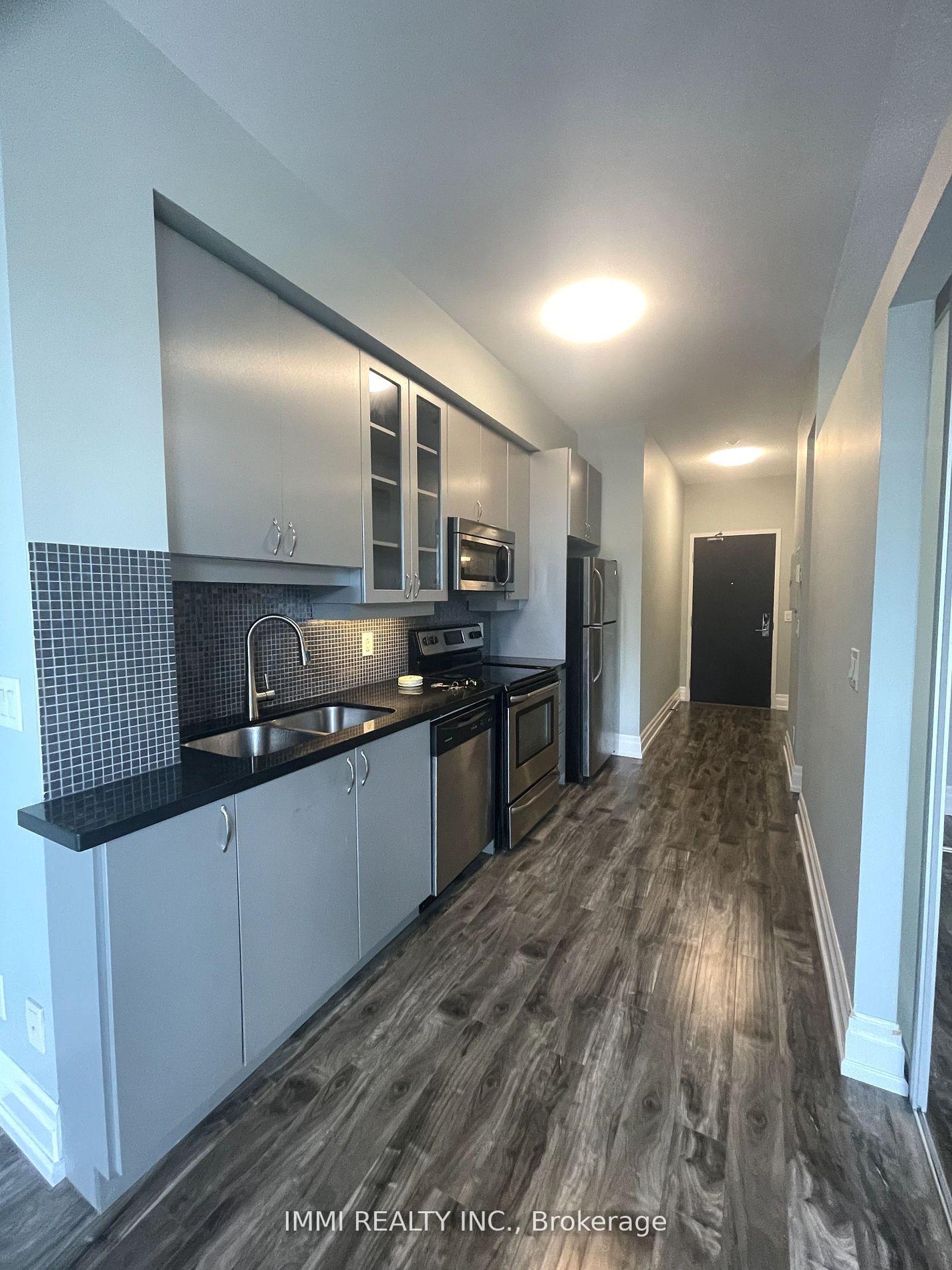 Photo 2 of Unit 112, 151 Upper Duke Crescent, Markham, Unionville — HOMEH