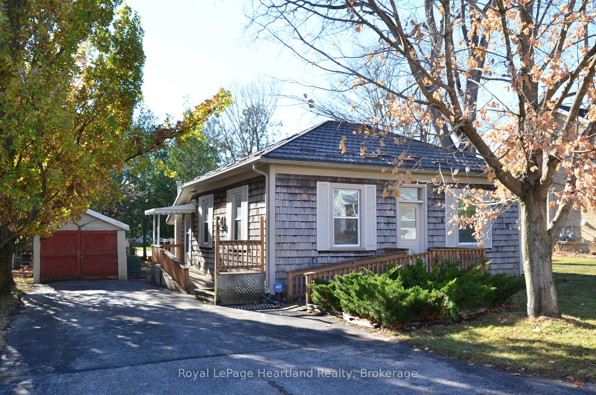 Photo 1 of 122 Mary Street, Central Huron, Clinton — HOMEH