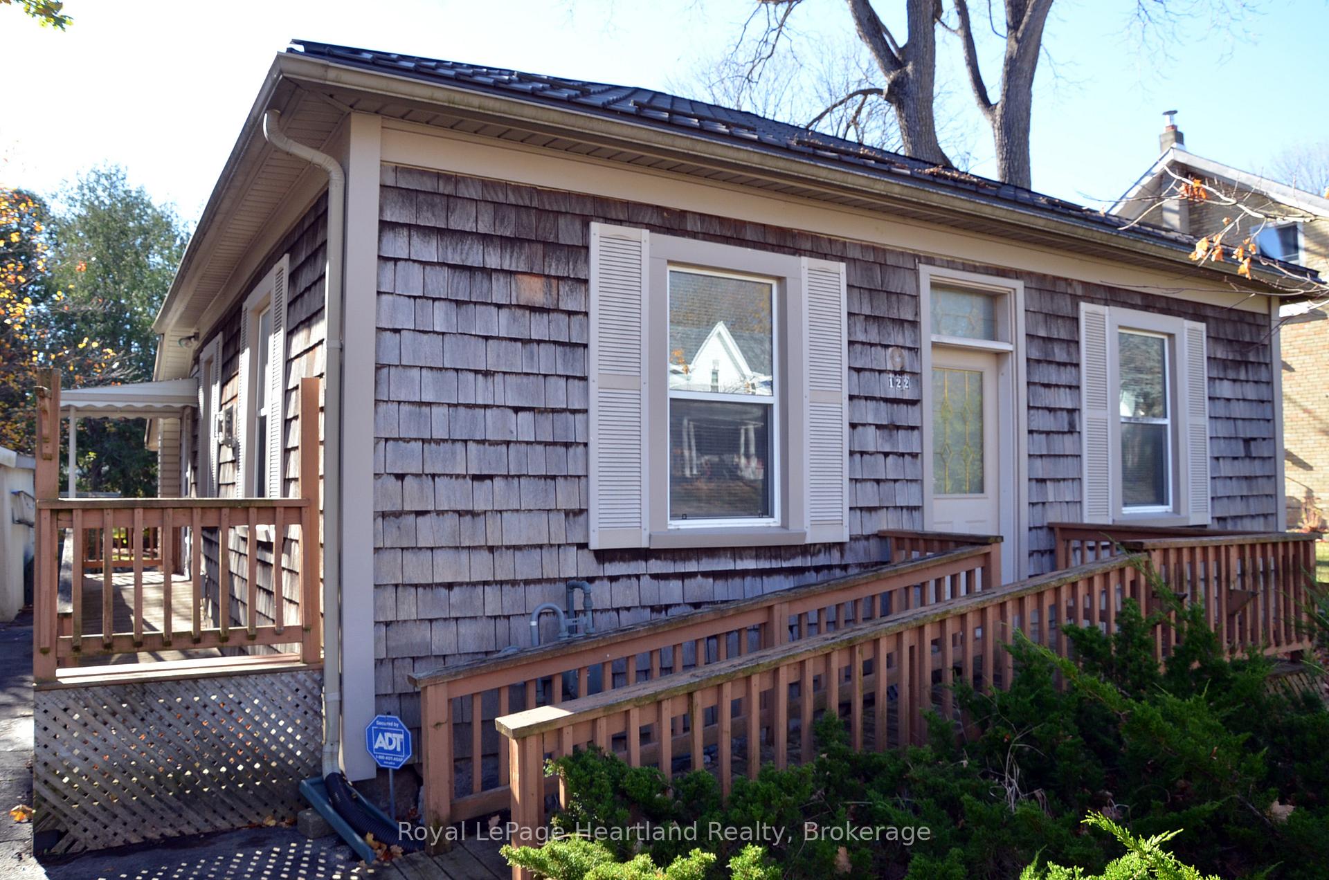 Photo 2 of 122 Mary Street, Central Huron, Clinton — HOMEH