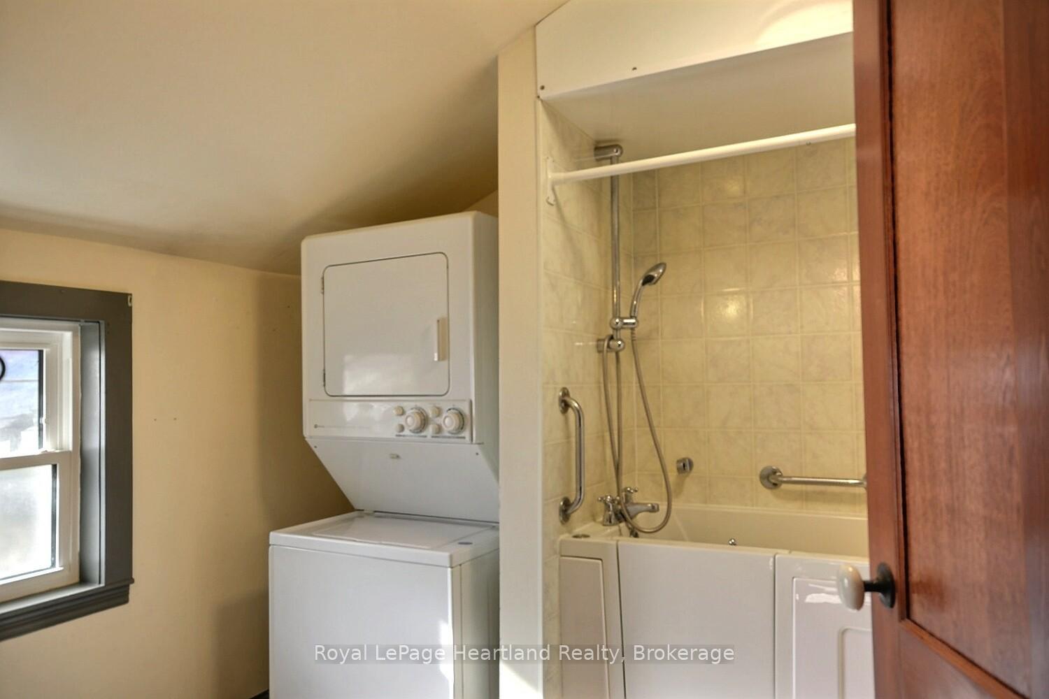 Photo 7 of 122 Mary Street, Central Huron, Clinton — HOMEH