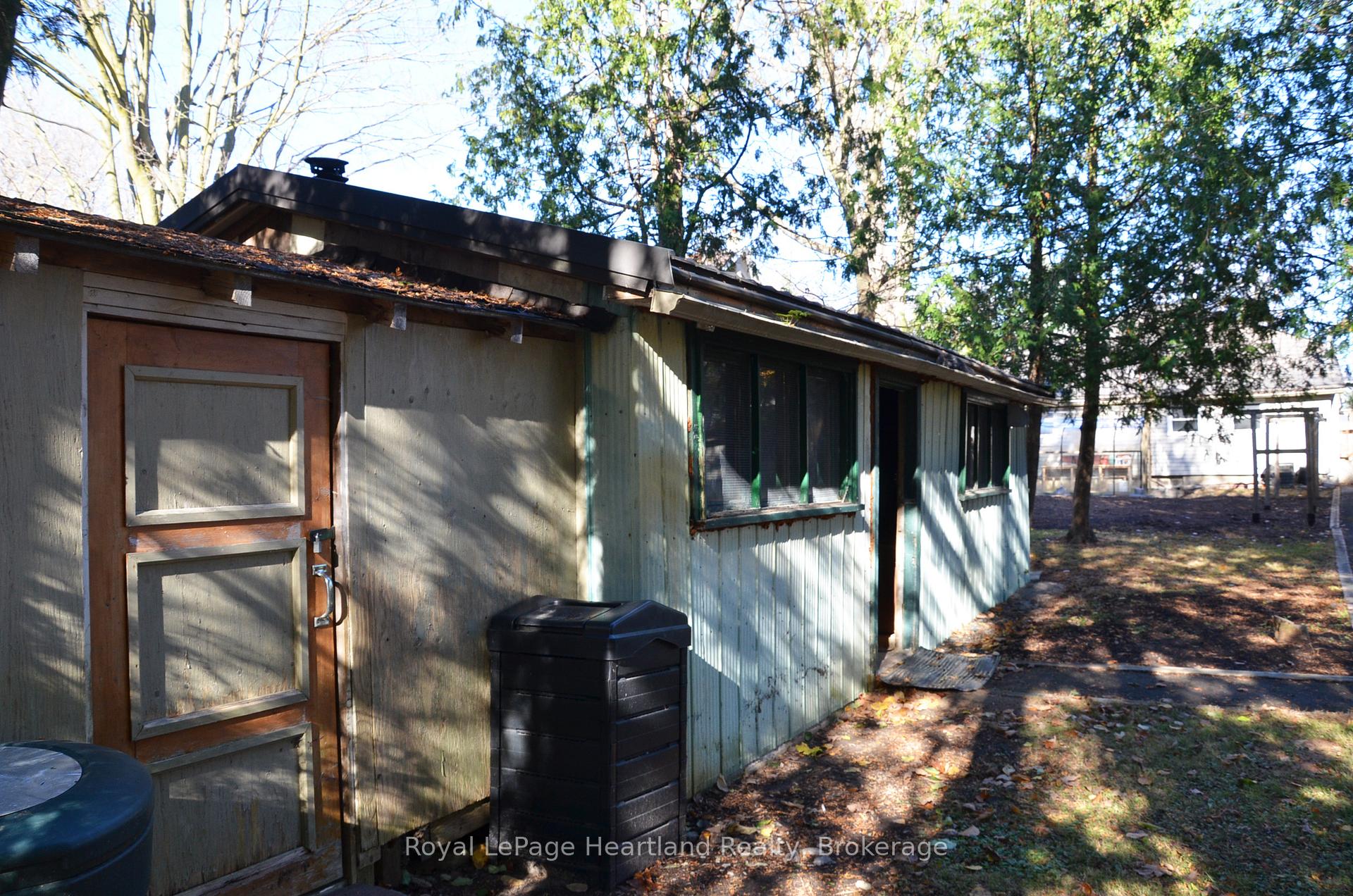 Photo 33 of 122 Mary Street, Central Huron, Clinton — HOMEH