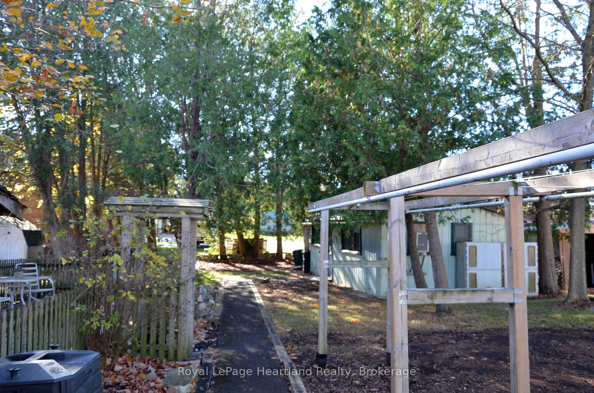 Photo 34 of 122 Mary Street, Central Huron, Clinton — HOMEH