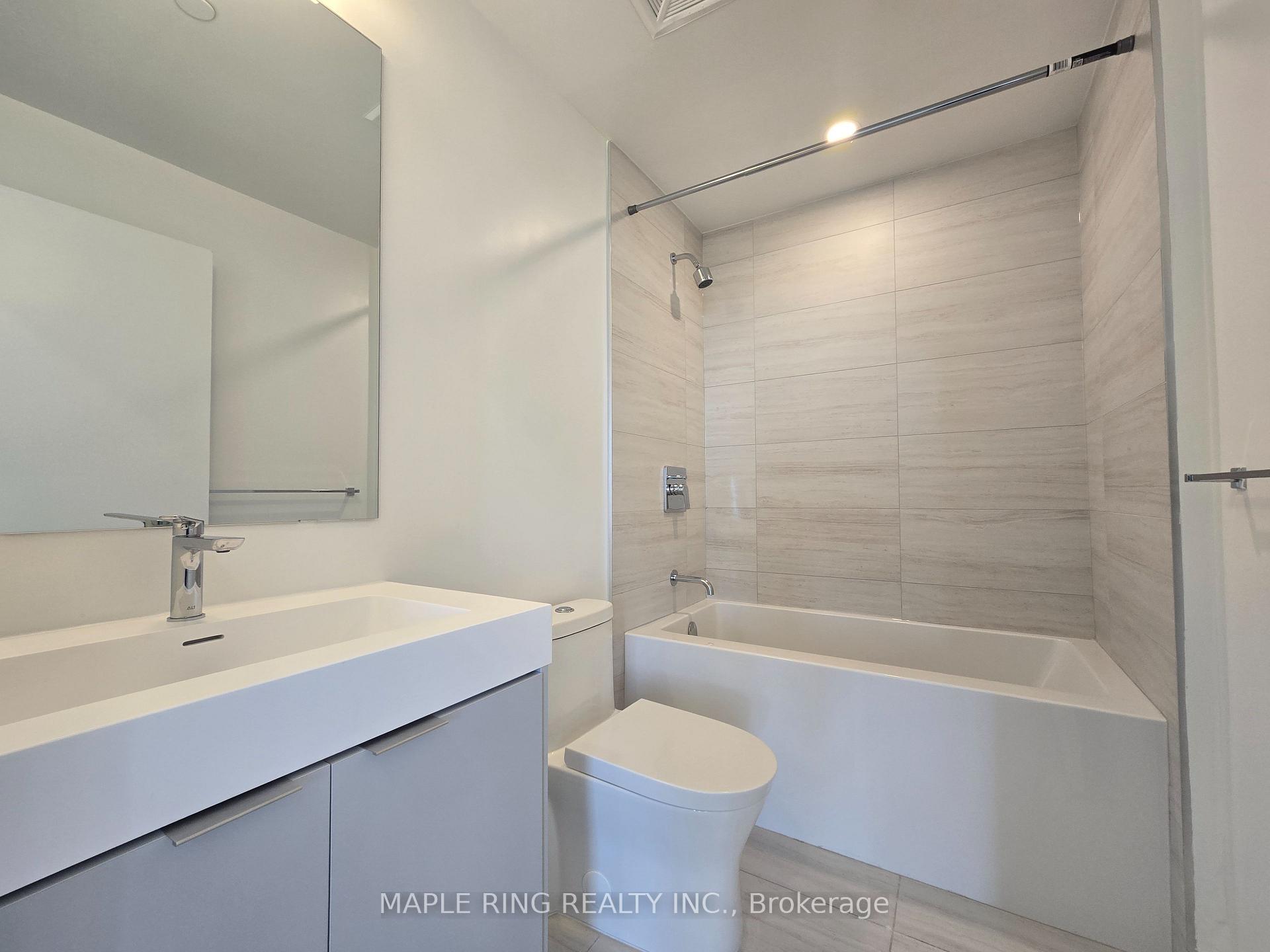Photo 7 of Unit 318, 10 Abeja Street, Vaughan, Concord — HOMEH