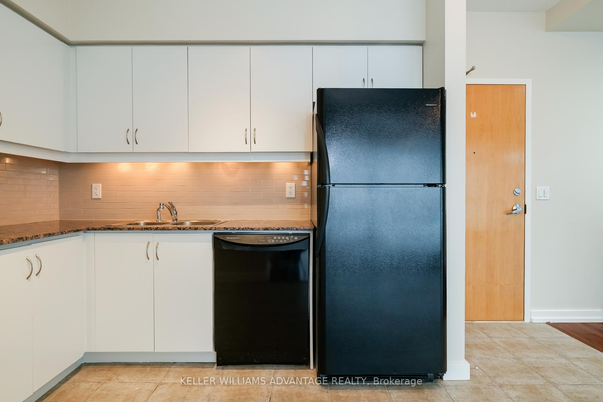 Photo 5 of Unit 513, 601 Kingston Road, Toronto, The Beaches — HOMEH