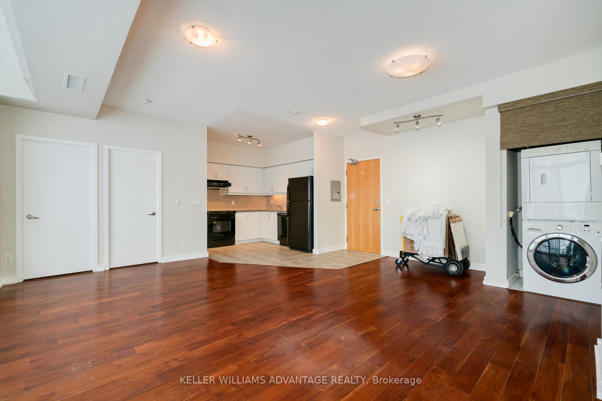 Photo 7 of Unit 513, 601 Kingston Road, Toronto, The Beaches — HOMEH
