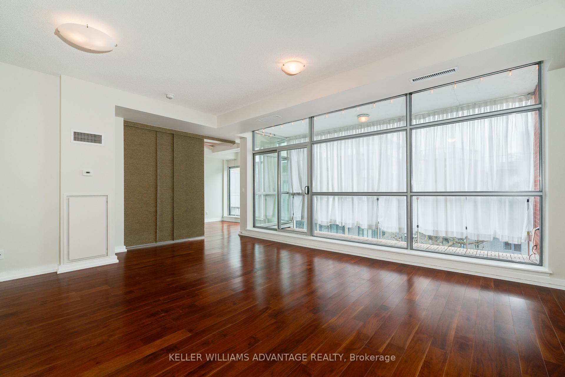 Photo 9 of Unit 513, 601 Kingston Road, Toronto, The Beaches — HOMEH