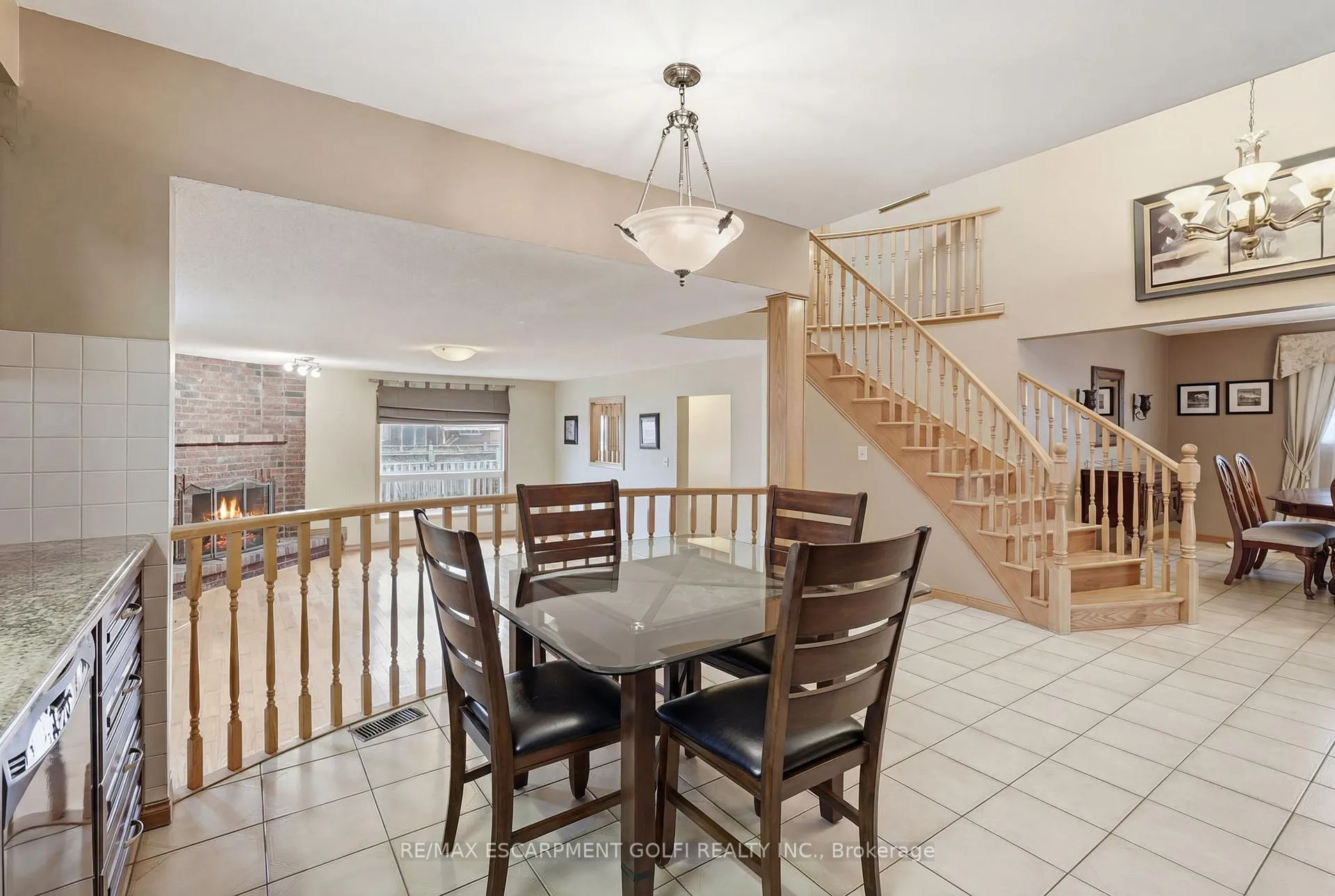 Photo 8 of 783 Stone Church Road E, Hamilton, Randall — HOMEH