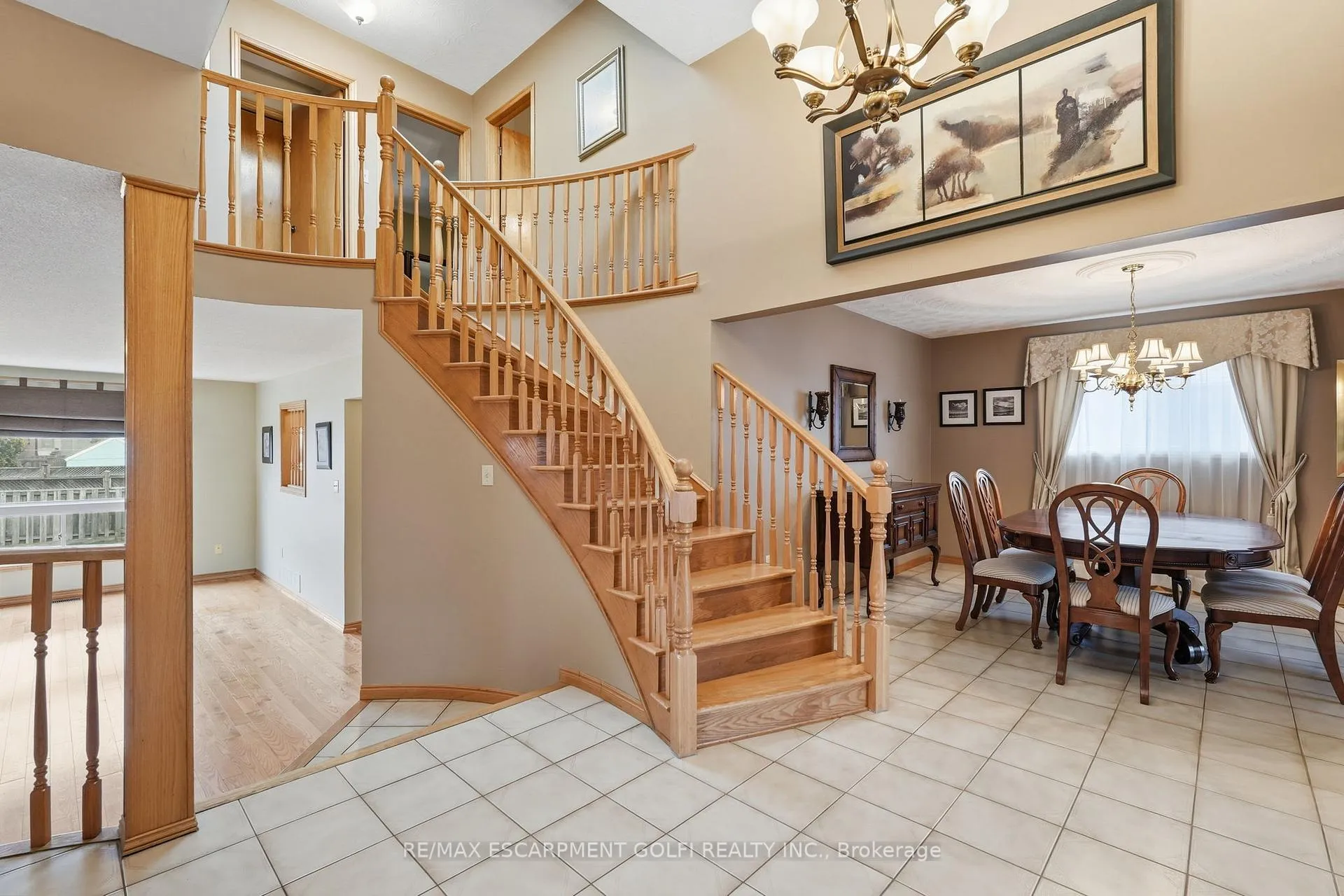 Photo 13 of 783 Stone Church Road E, Hamilton, Randall — HOMEH