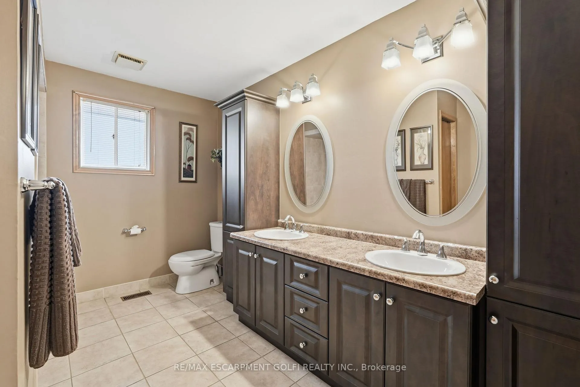 Photo 17 of 783 Stone Church Road E, Hamilton, Randall — HOMEH