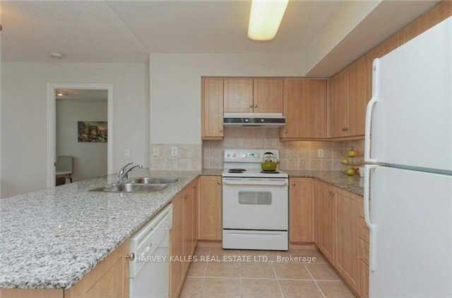 Photo 3 of Unit 514, 50 Disera Drive, Vaughan, Beverley Glen — HOMEH