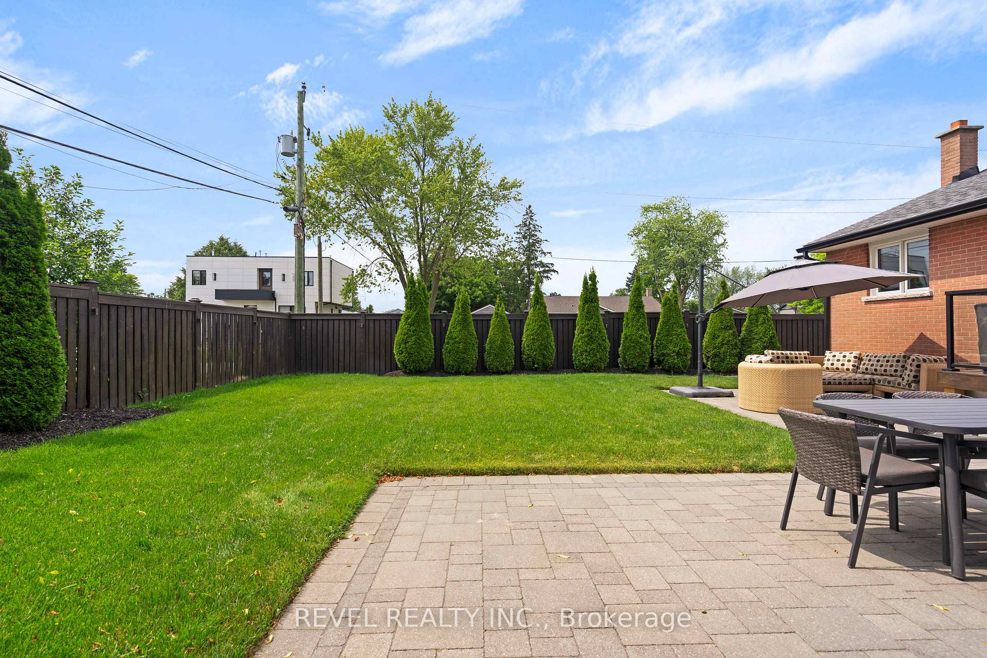 Photo 16 of 294 Henderson Street, Caledon, Bolton West — HOMEH