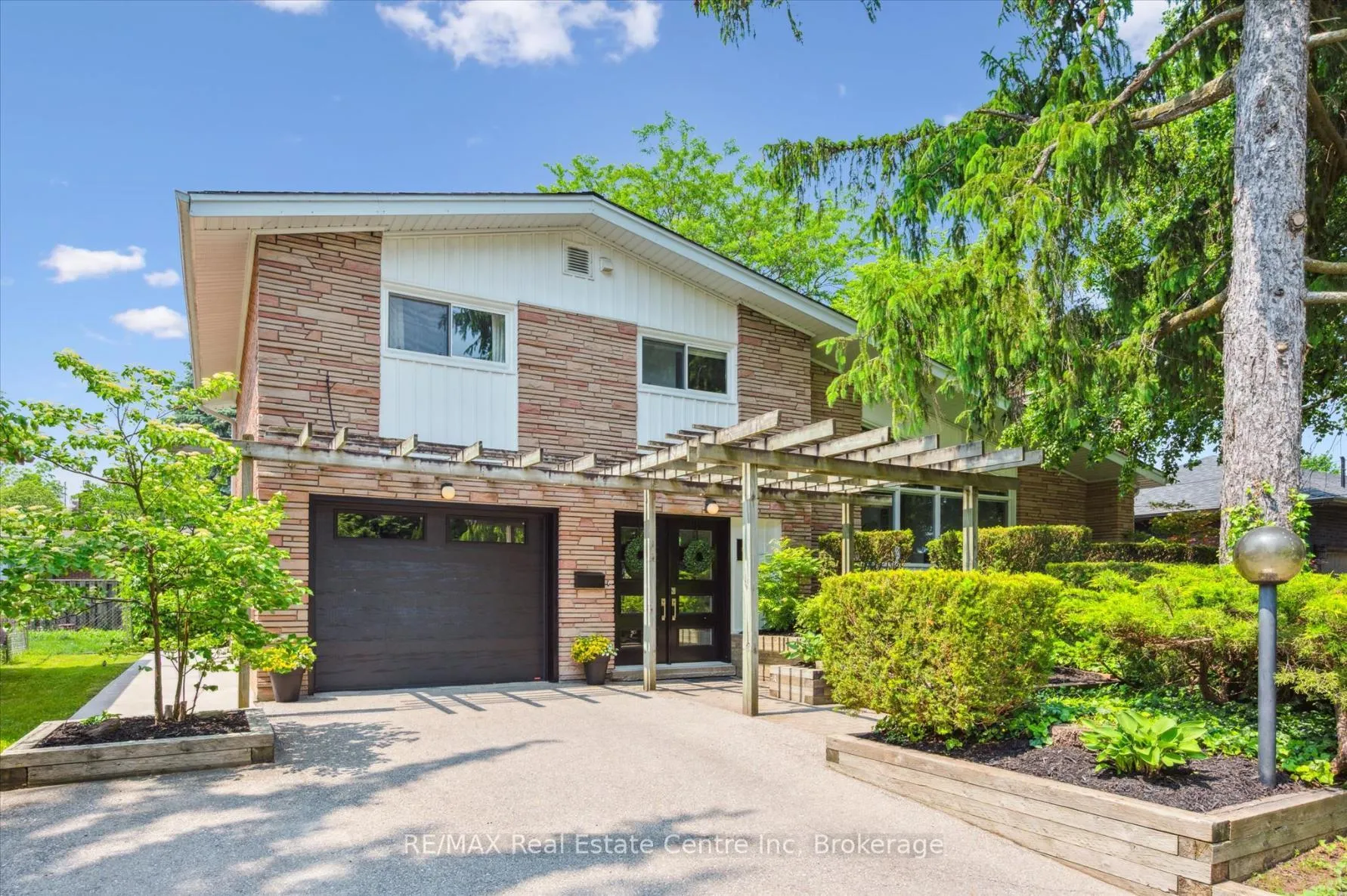 Photo 1 of 67 Sunnylea Crescent, Guelph, General Hospital — HOMEH