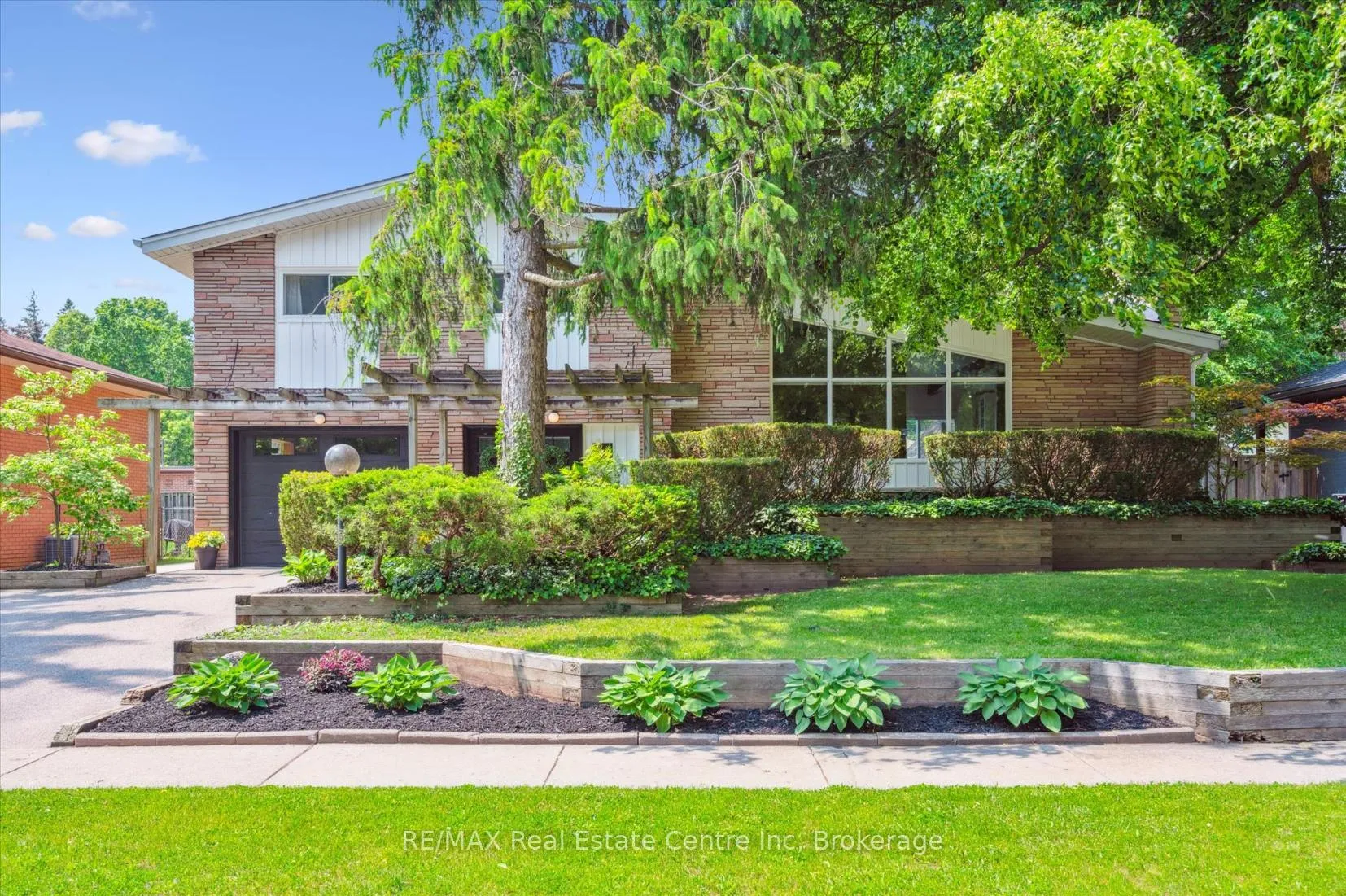 Photo 2 of 67 Sunnylea Crescent, Guelph, General Hospital — HOMEH