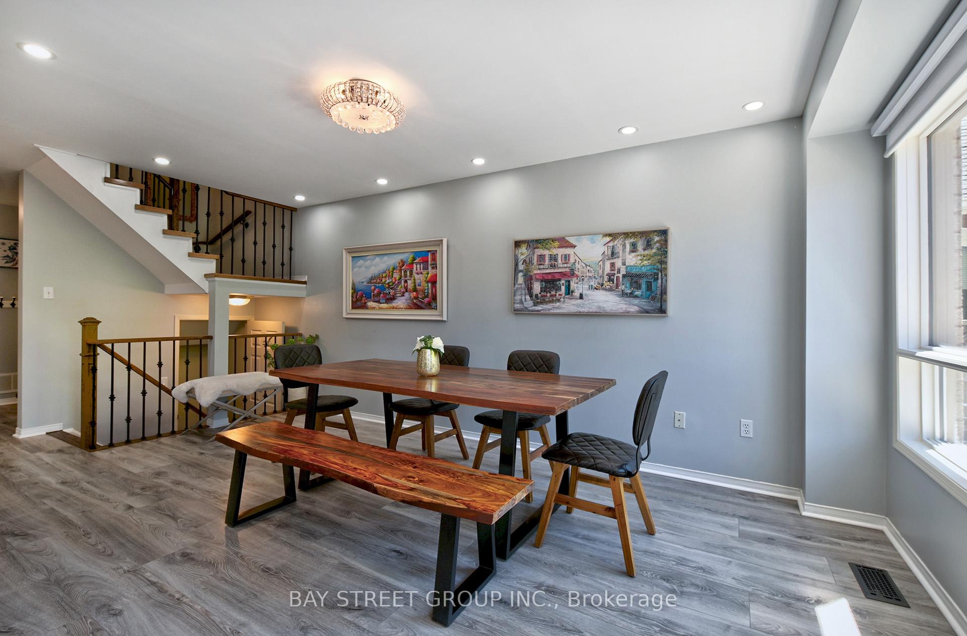 Photo 10 of 26 Rush Road, Aurora, Bayview Wellington — HOMEH