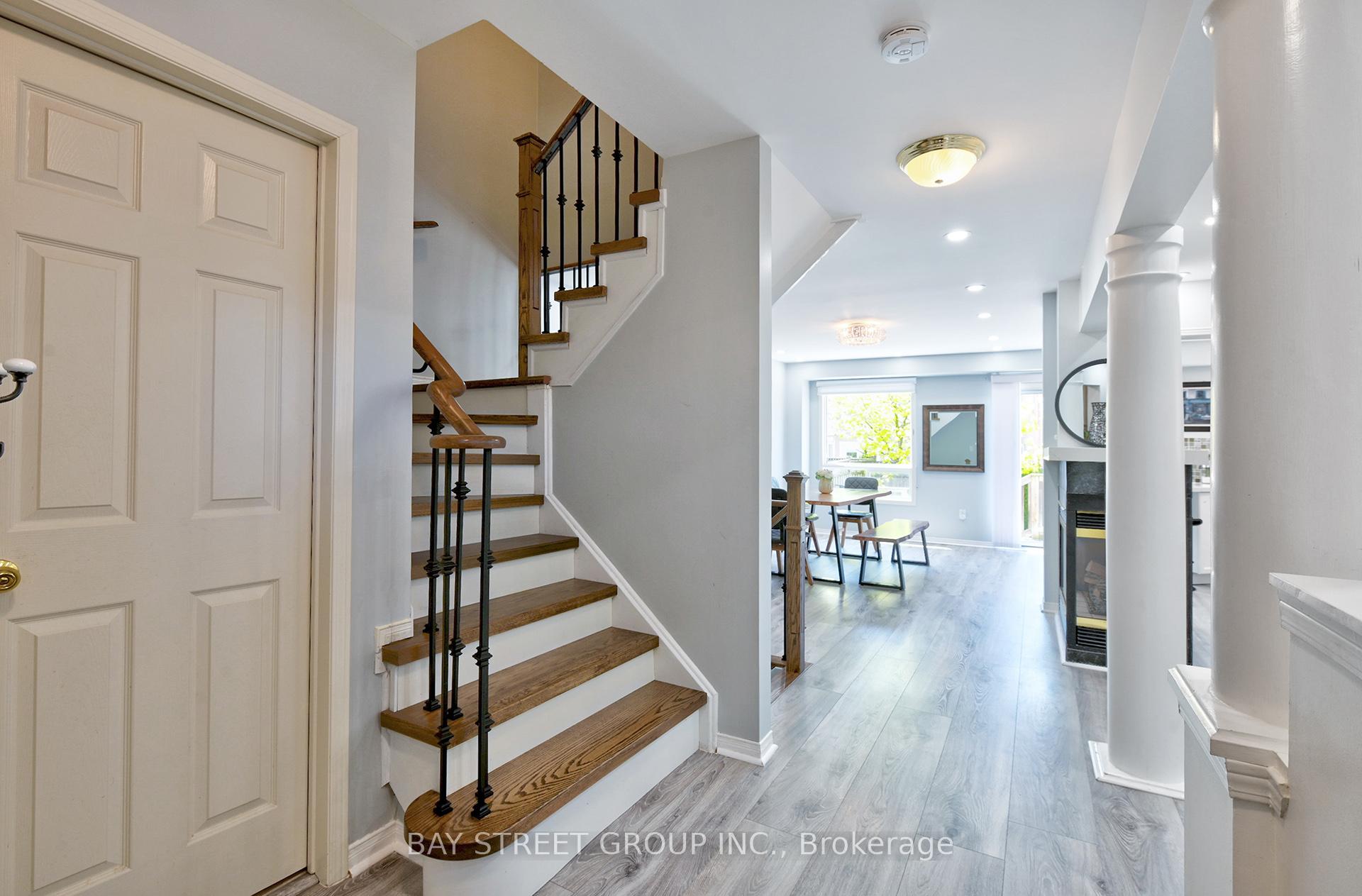 Photo 13 of 26 Rush Road, Aurora, Bayview Wellington — HOMEH