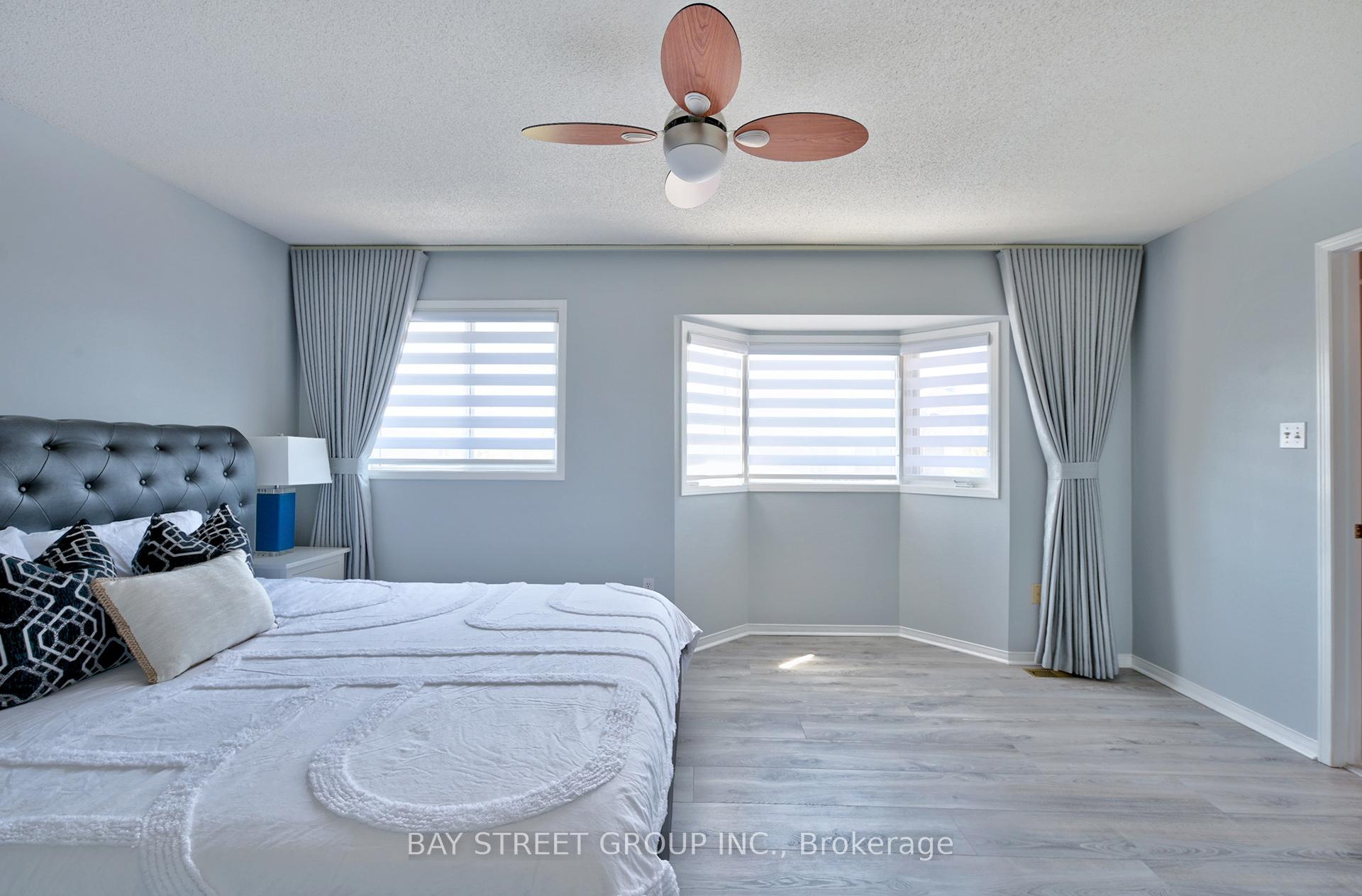 Photo 16 of 26 Rush Road, Aurora, Bayview Wellington — HOMEH