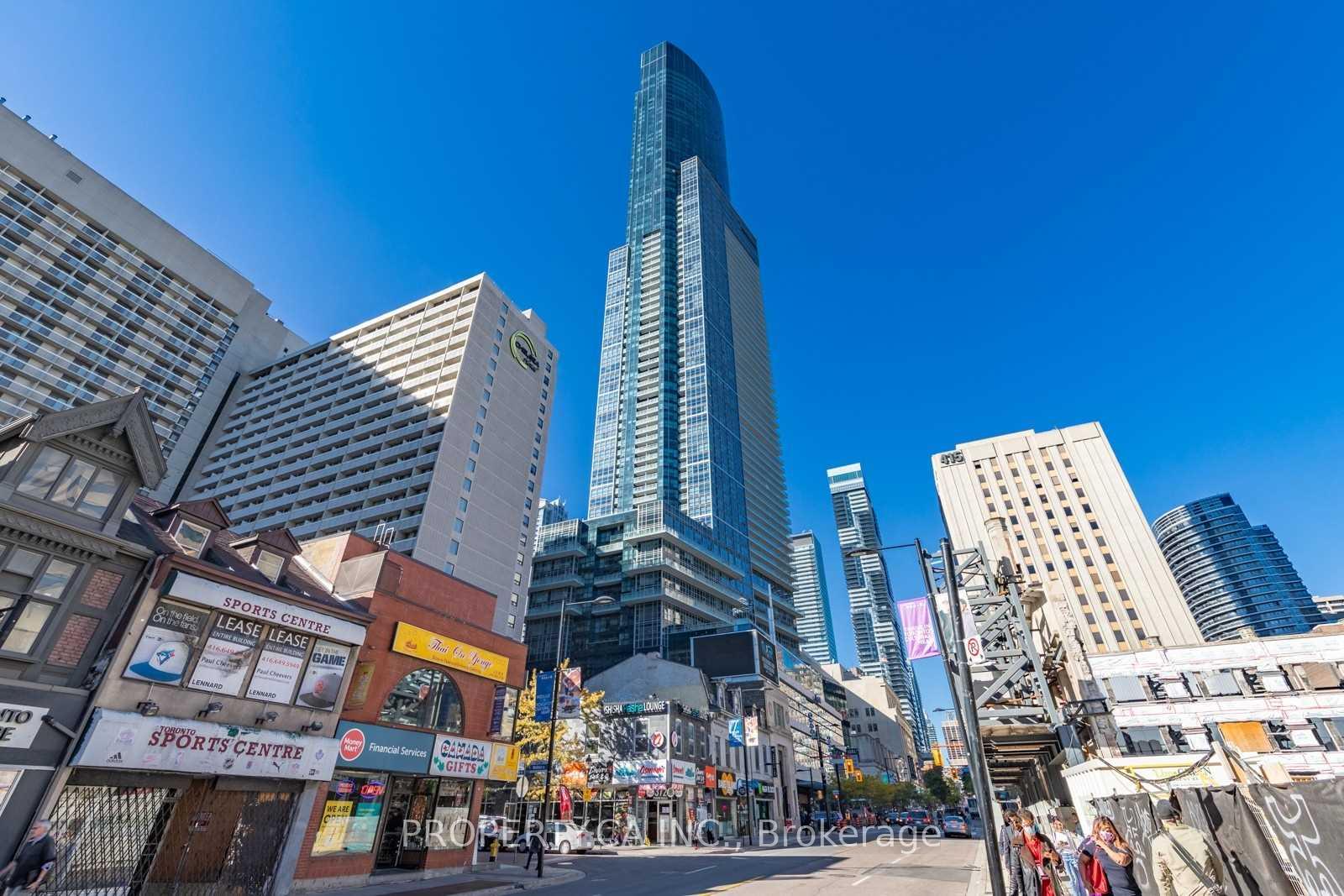 Front of Unit 4403, 386 Yonge Street