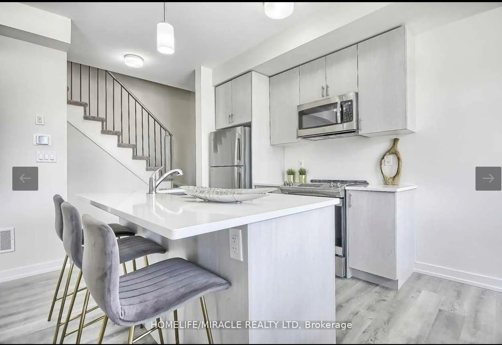 Photo 5 of Unit 214, 2550 Castlegate Crossing, Pickering, Duffin Heights — HOMEH