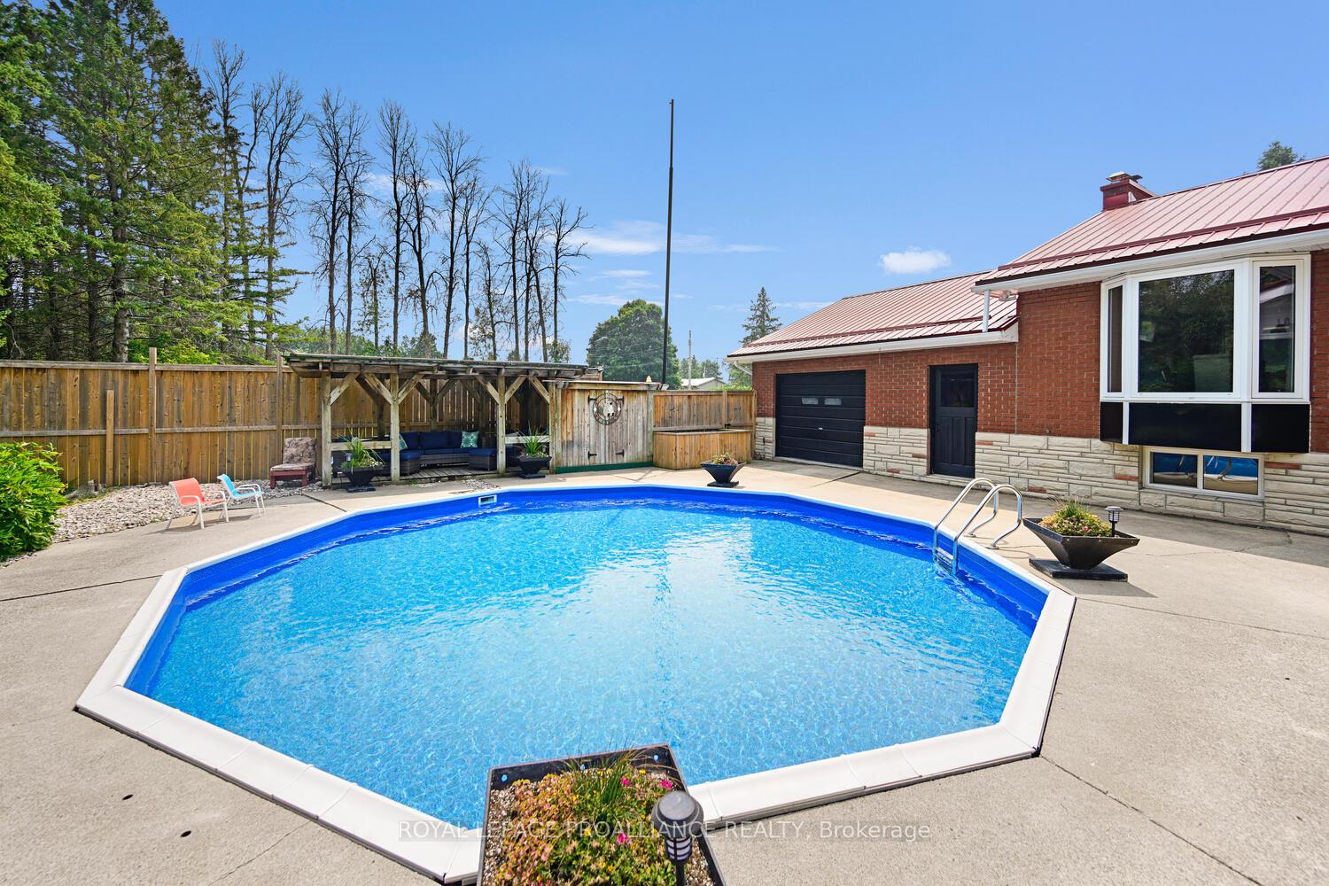 Photo 26 of 41 Elizabeth Street, Edwardsburgh/Cardinal, Edwardsburgh/Cardinal Twp — HOMEH