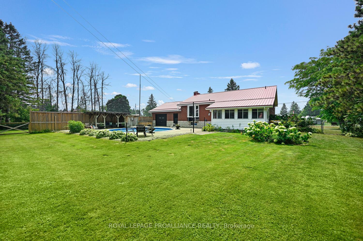 Photo 32 of 41 Elizabeth Street, Edwardsburgh/Cardinal, Edwardsburgh/Cardinal Twp — HOMEH