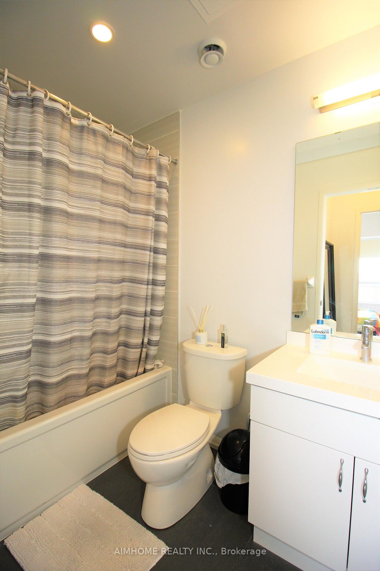 Photo 12 of Unit 506, 540 Bur Oak Avenue, Markham, Berczy — HOMEH