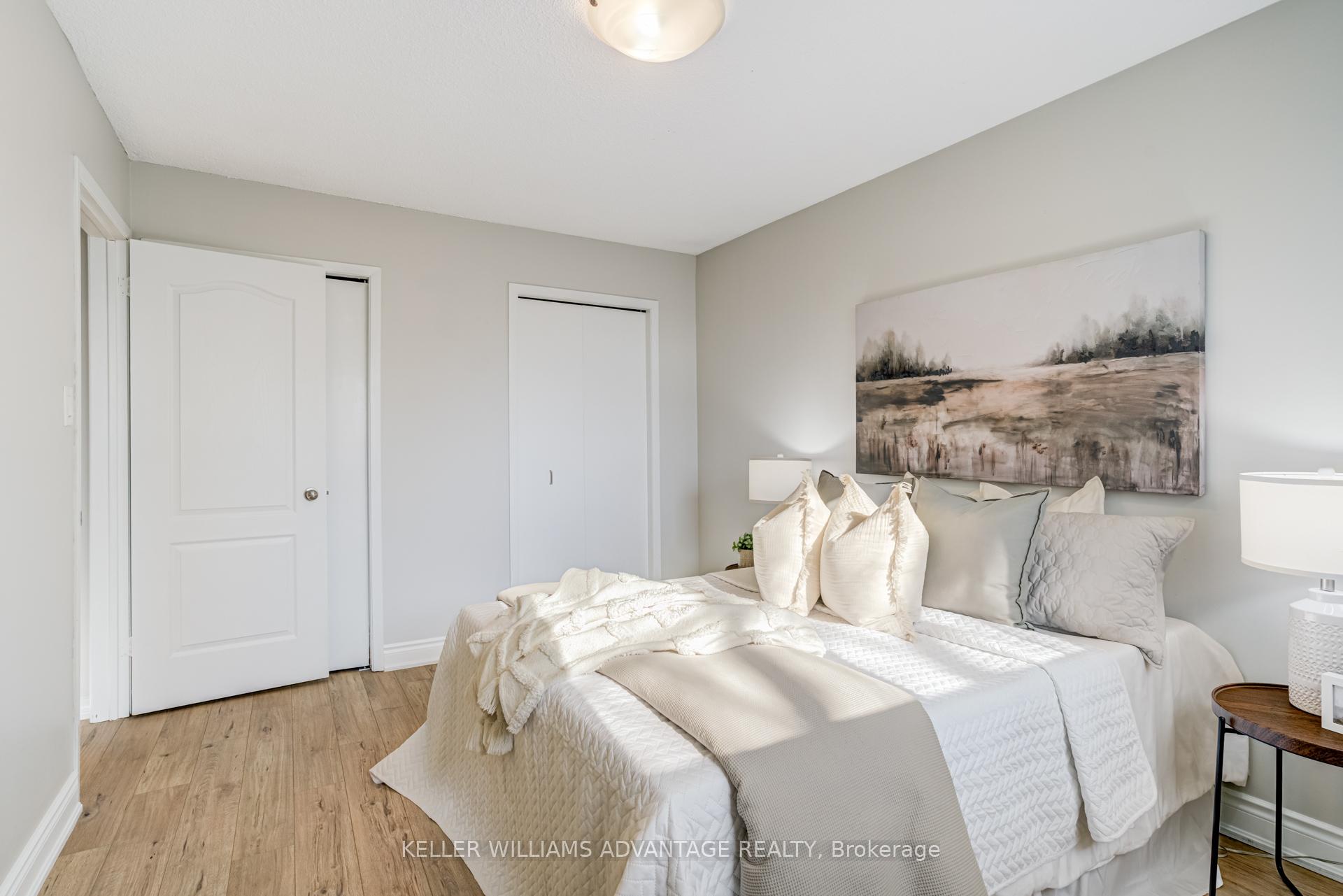 Photo 12 of 17 Loscombe Drive, Clarington, Bowmanville — HOMEH