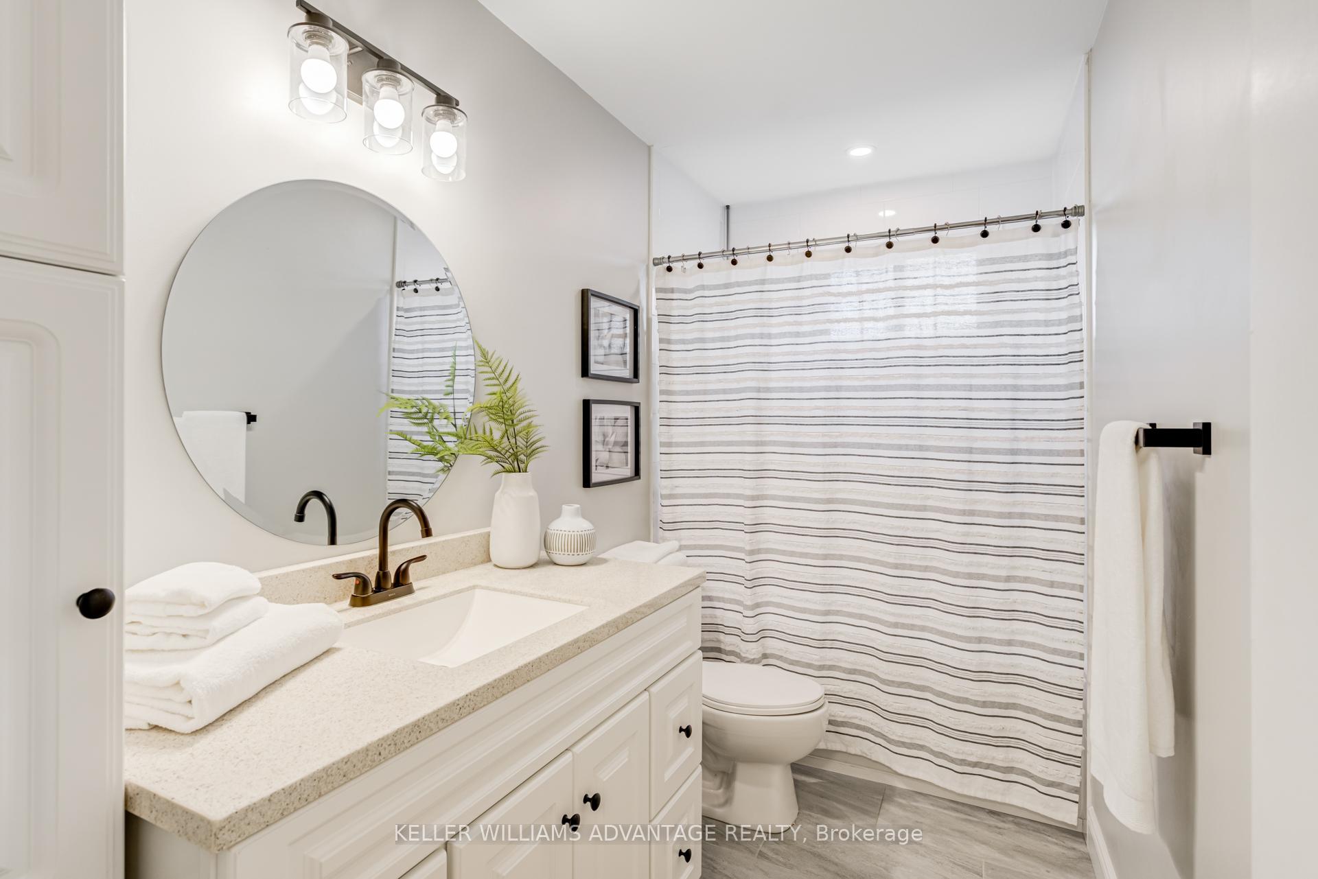 Photo 19 of 17 Loscombe Drive, Clarington, Bowmanville — HOMEH