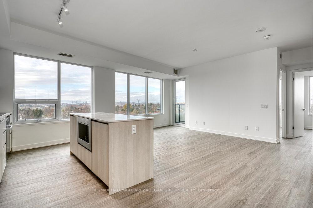 Photo 6 of Unit 805, 8188 Yonge Street, Vaughan, Uplands — HOMEH