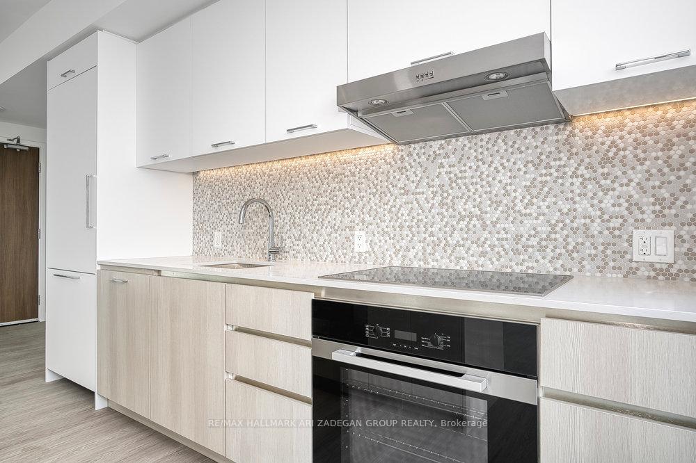 Photo 13 of Unit 805, 8188 Yonge Street, Vaughan, Uplands — HOMEH