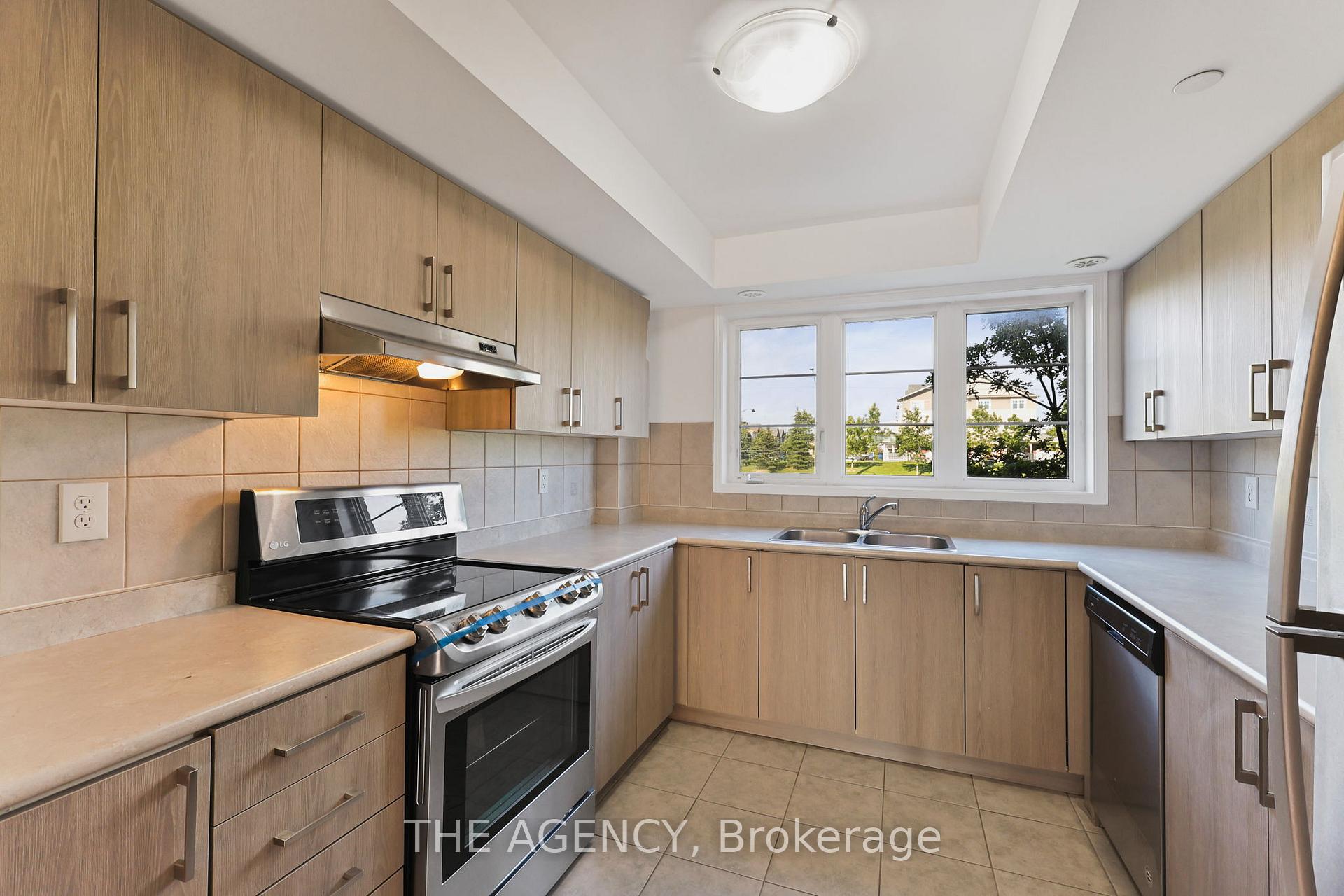 Photo 14 of Unit 168, 2566 Rosedrop Path, Oshawa, Windfields — HOMEH