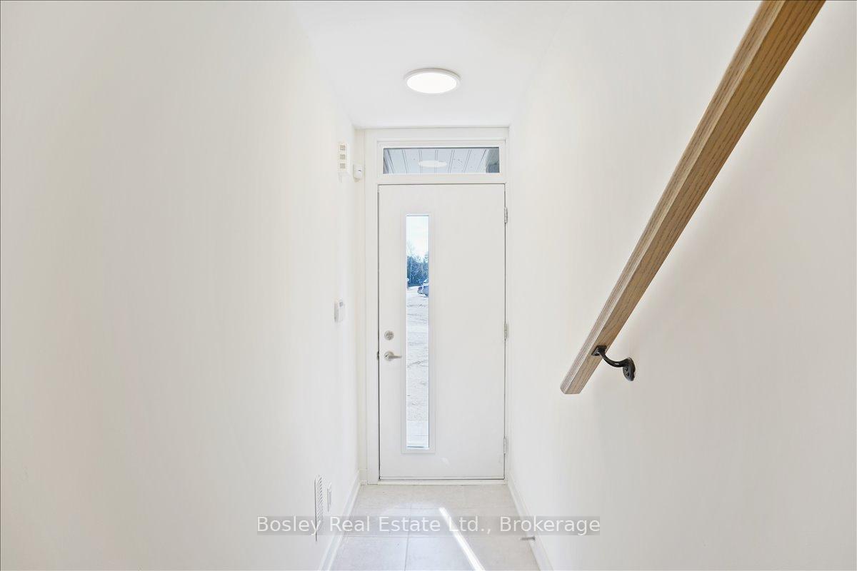 Photo 2 of 60 Winters Crescent, Collingwood — HOMEH