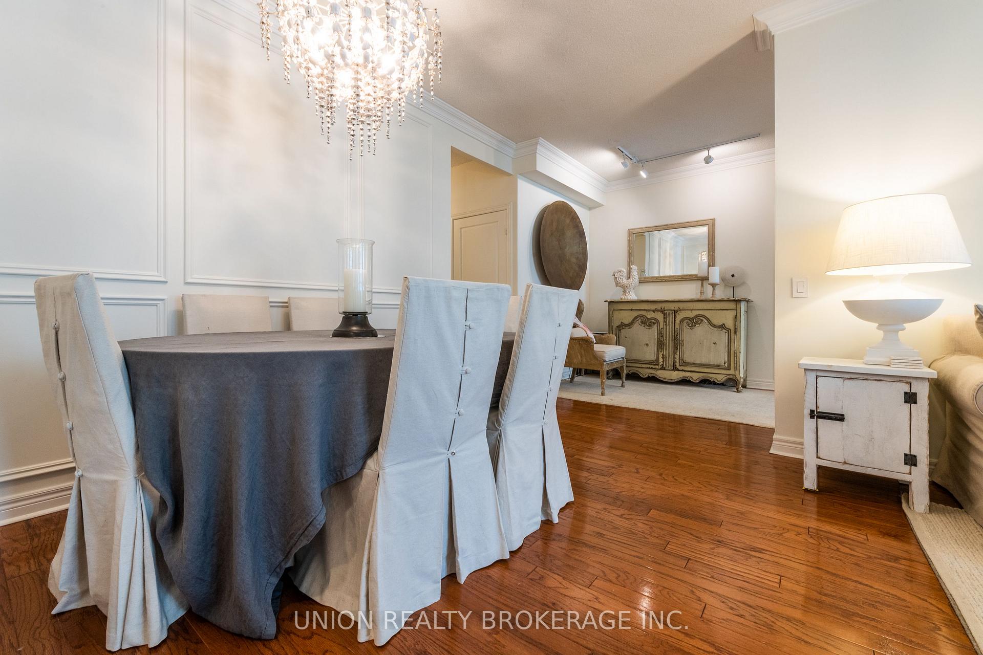 Photo 8 of Unit 225, 9 Boardwalk Drive, Toronto, The Beaches — HOMEH