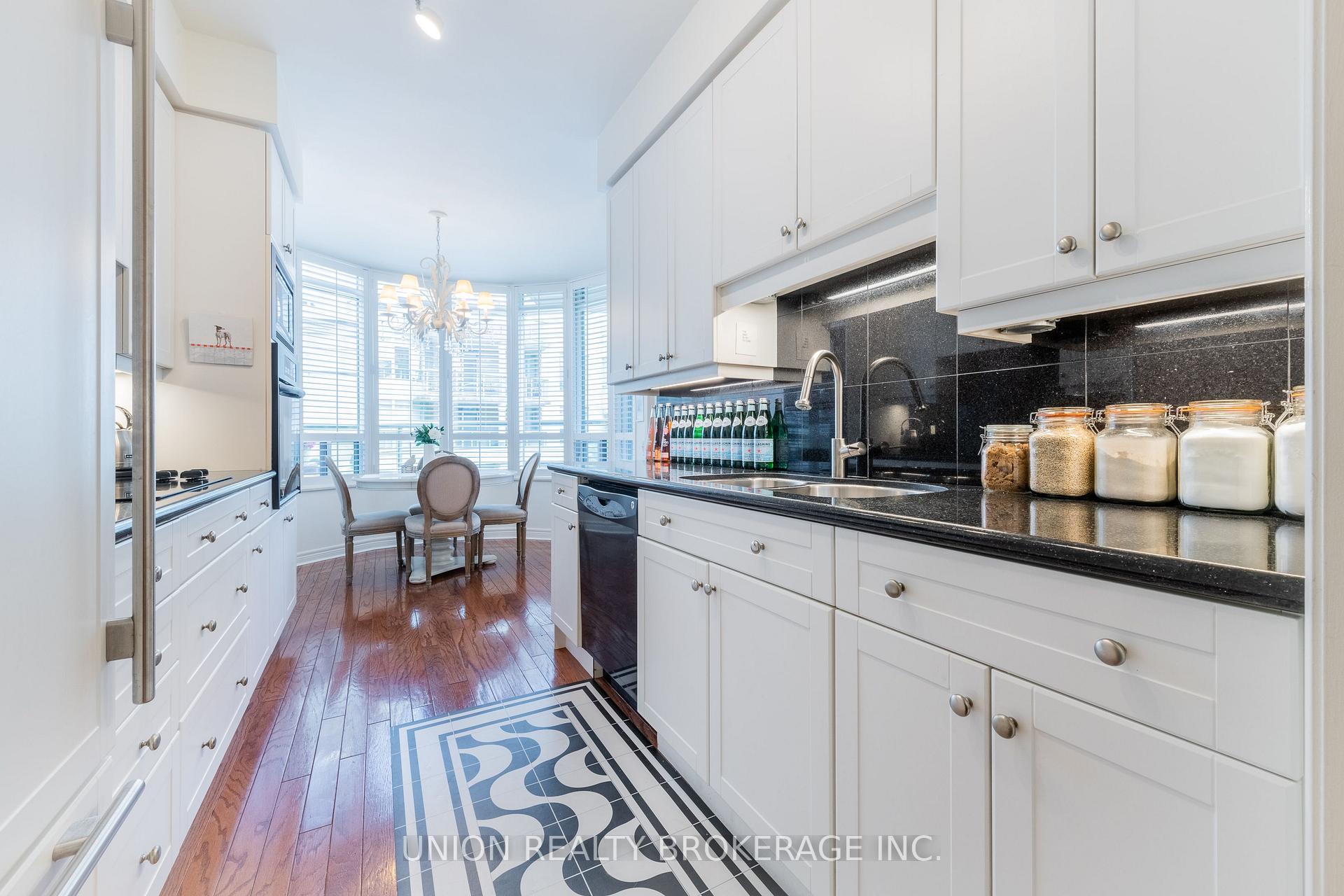 Photo 11 of Unit 225, 9 Boardwalk Drive, Toronto, The Beaches — HOMEH