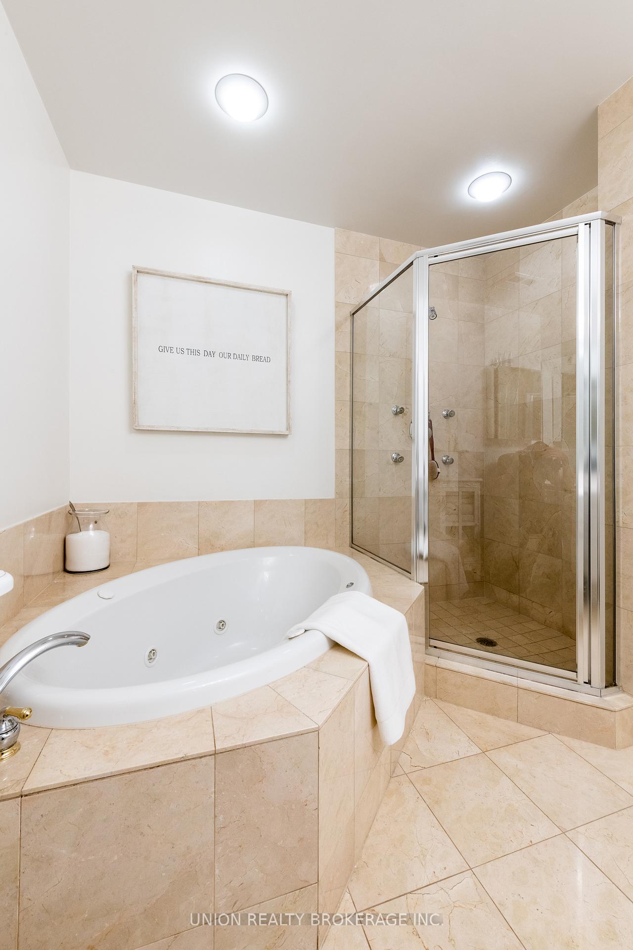 Photo 17 of Unit 225, 9 Boardwalk Drive, Toronto, The Beaches — HOMEH