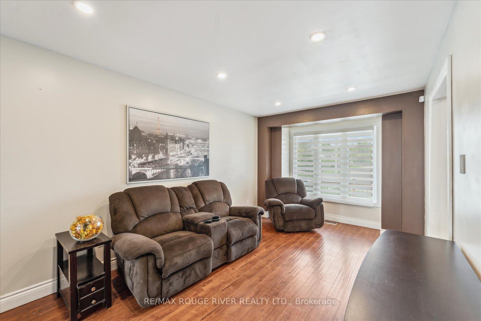Photo 5 of 86 Knapton Avenue, Ajax, Central — HOMEH