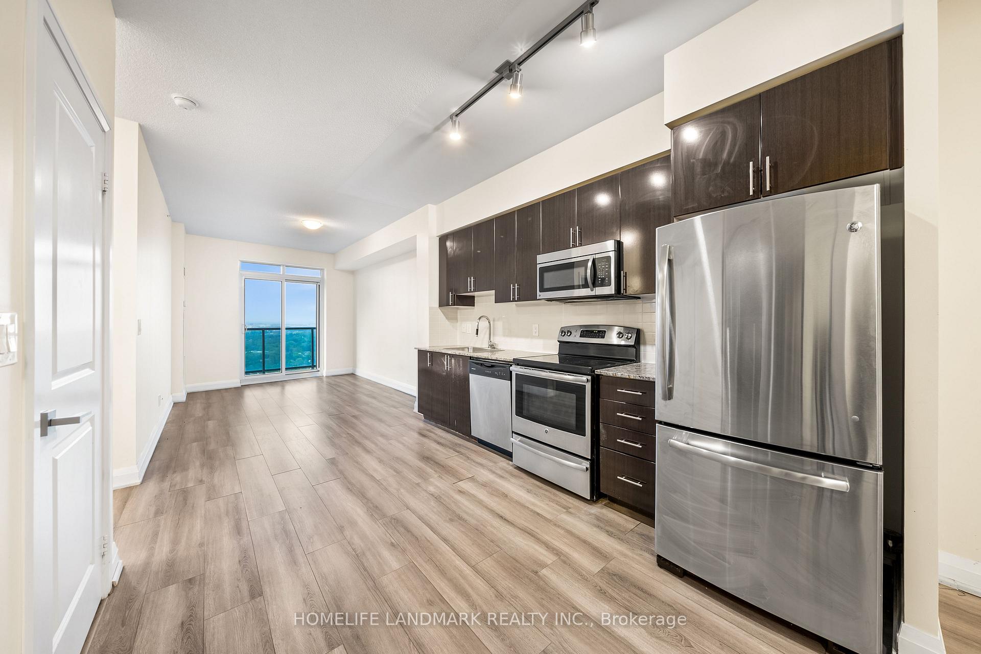 Photo 4 of Unit 2106, 7171 Yonge Street, Markham, Grandview — HOMEH