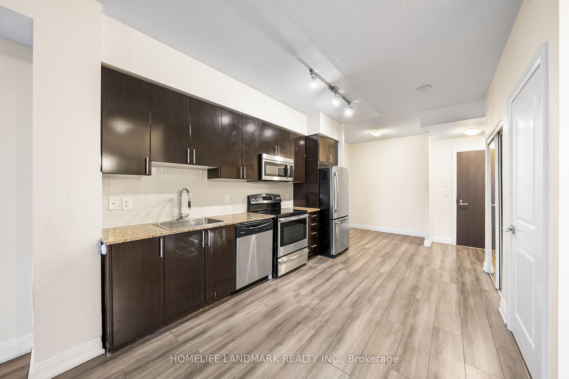 Photo 7 of Unit 2106, 7171 Yonge Street, Markham, Grandview — HOMEH