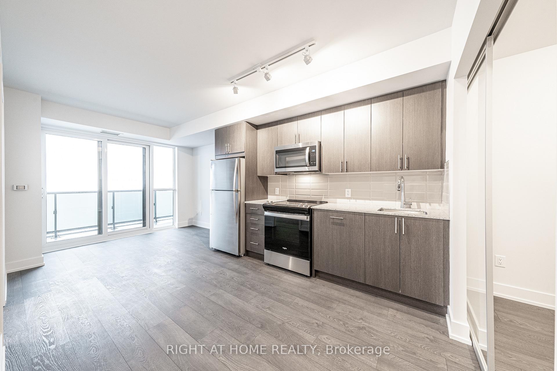 Photo 11 of Unit 2015, 2550 Simcoe Street N, Oshawa, Windfields — HOMEH
