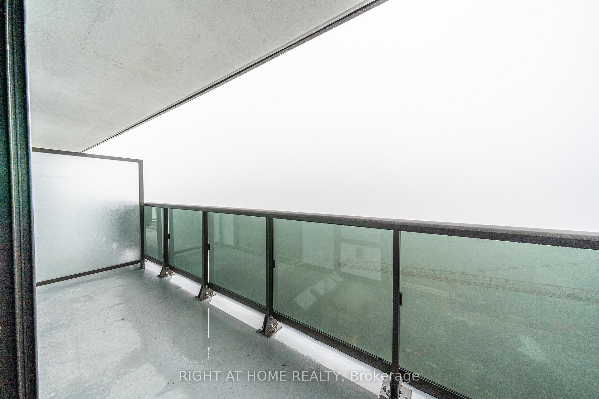 Photo 16 of Unit 2015, 2550 Simcoe Street N, Oshawa, Windfields — HOMEH